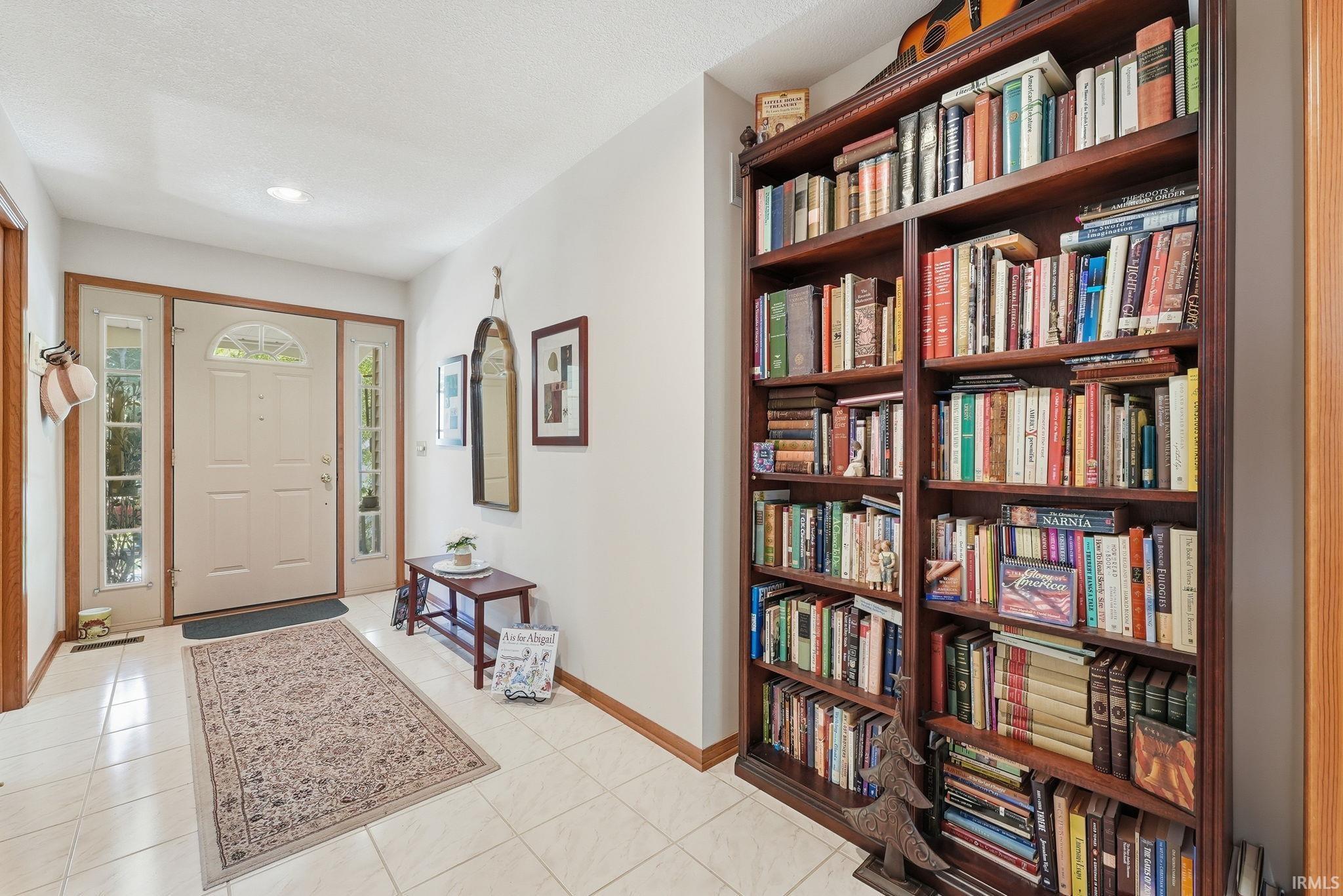 Photo 4 of 2815 Cliffwood Lane