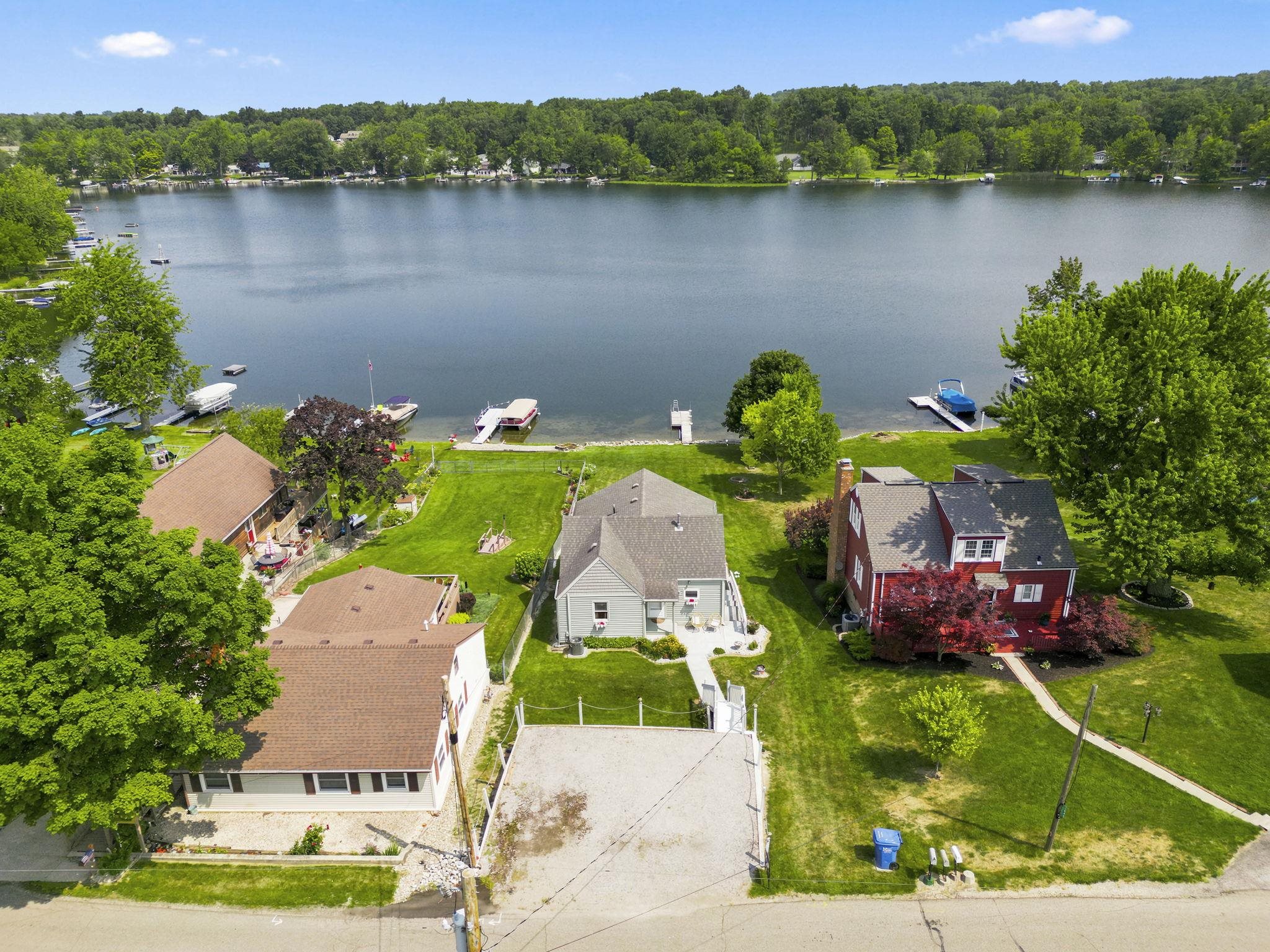 Park Like area, this cottage offers it everything you need to make that mini vacation yours every season!