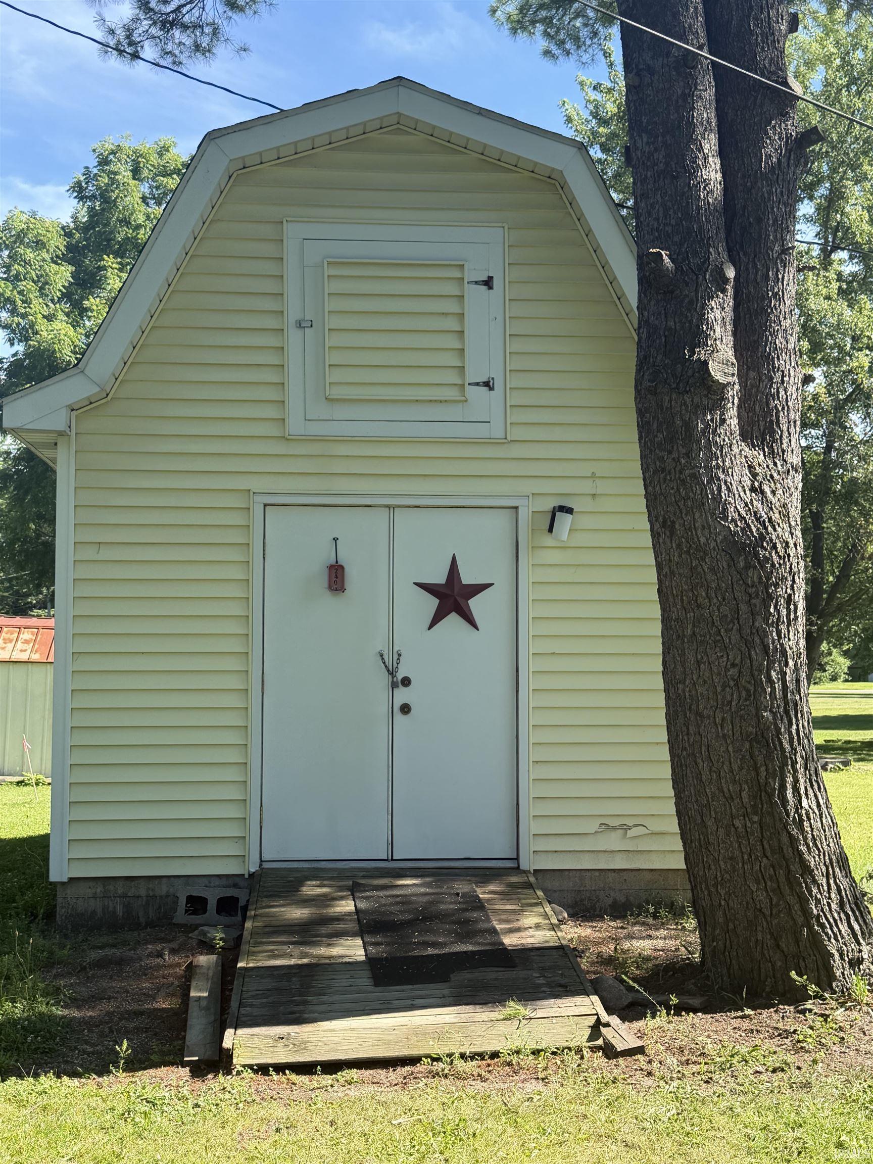 Photo 6 of 2401 Elyetta Street