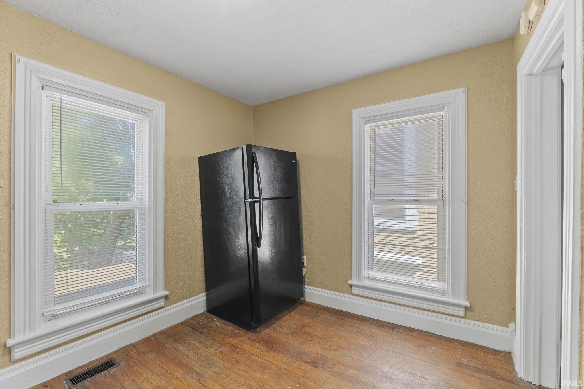Photo 5 of 426 E Market Street