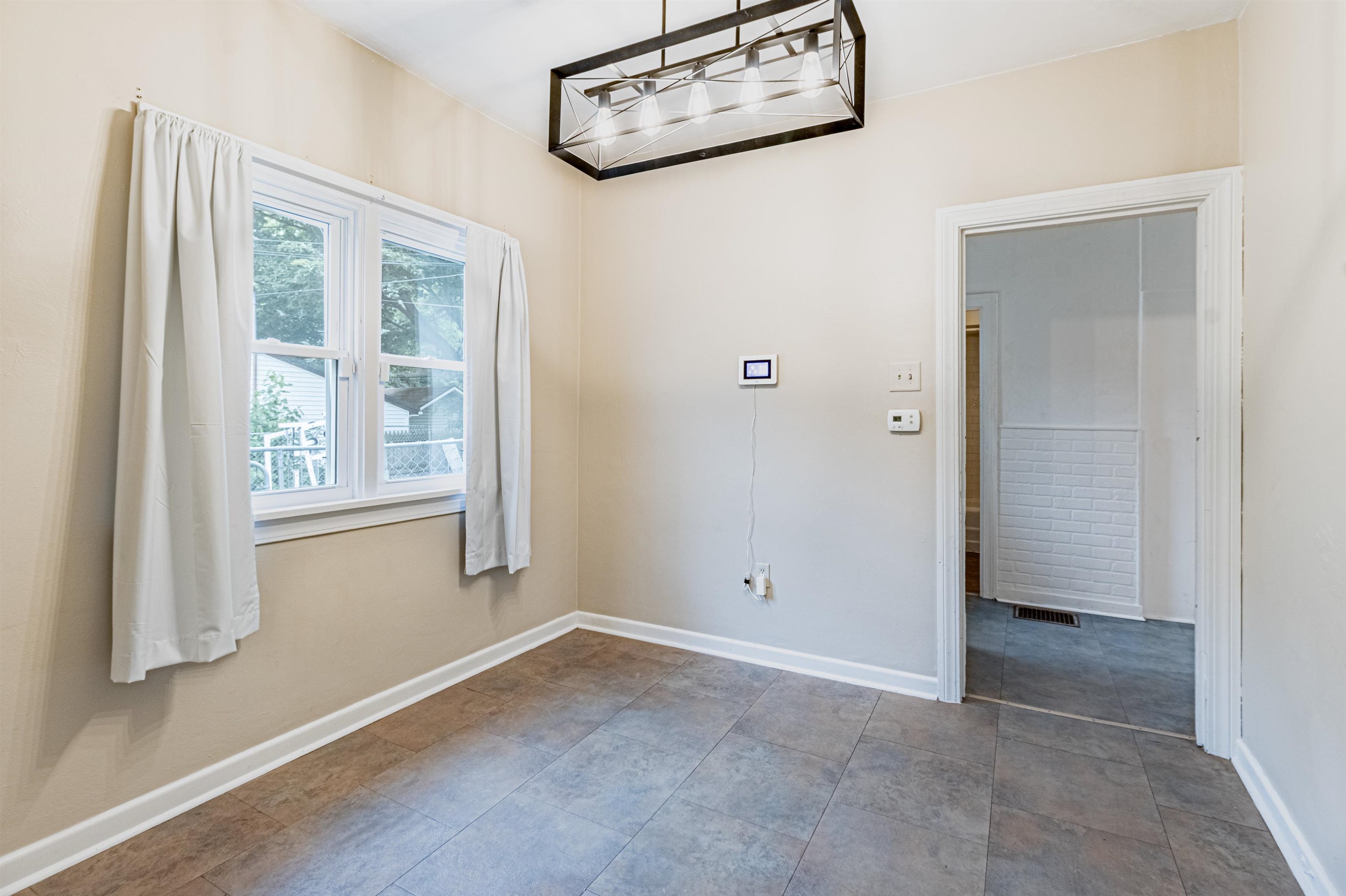 Photo 20 of 915 Delaware Boulevard