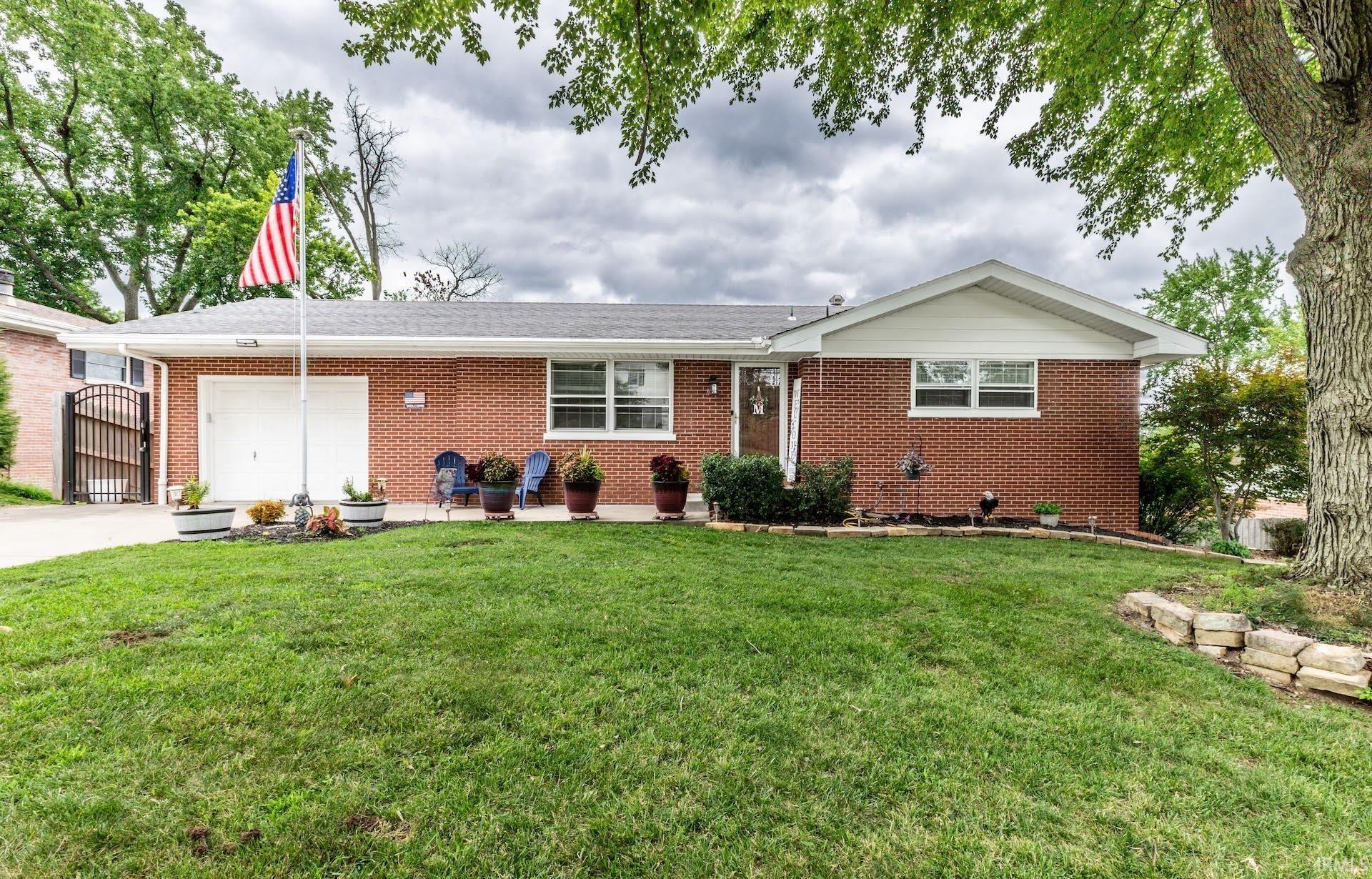 2nd image of 5901 Ohara Dr, Evansville, IN 47711 | MLS# 202627852