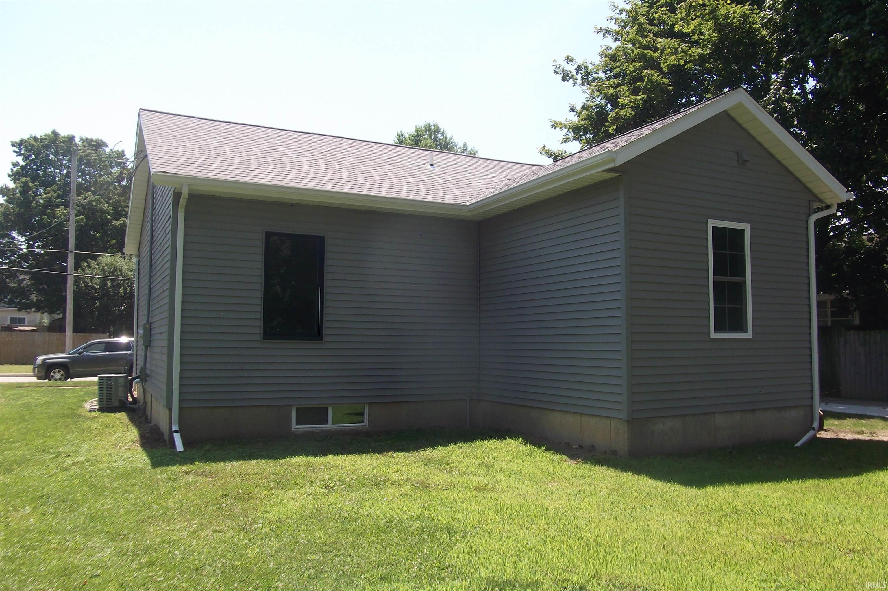 Photo 1 of 515 E Gilmore Street