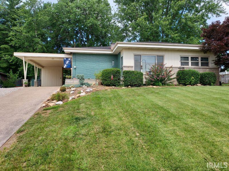 image of 1037 Dorbett St, Jasper, IN 47546 | MLS# 202628304