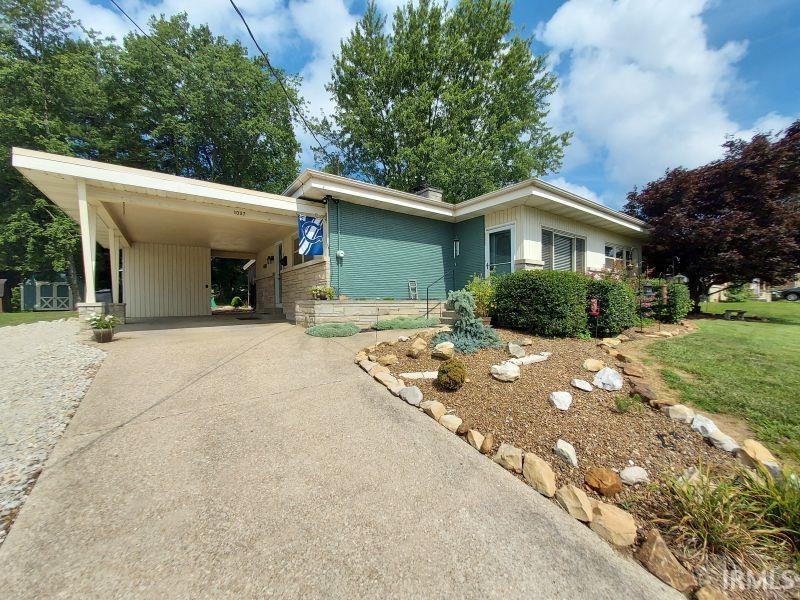 image of 1037 Dorbett St, Jasper, IN 47546 | MLS# 202628304