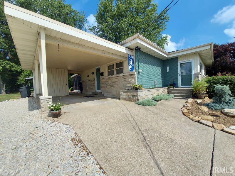image of 1037 Dorbett St, Jasper, IN 47546 | MLS# 202628304