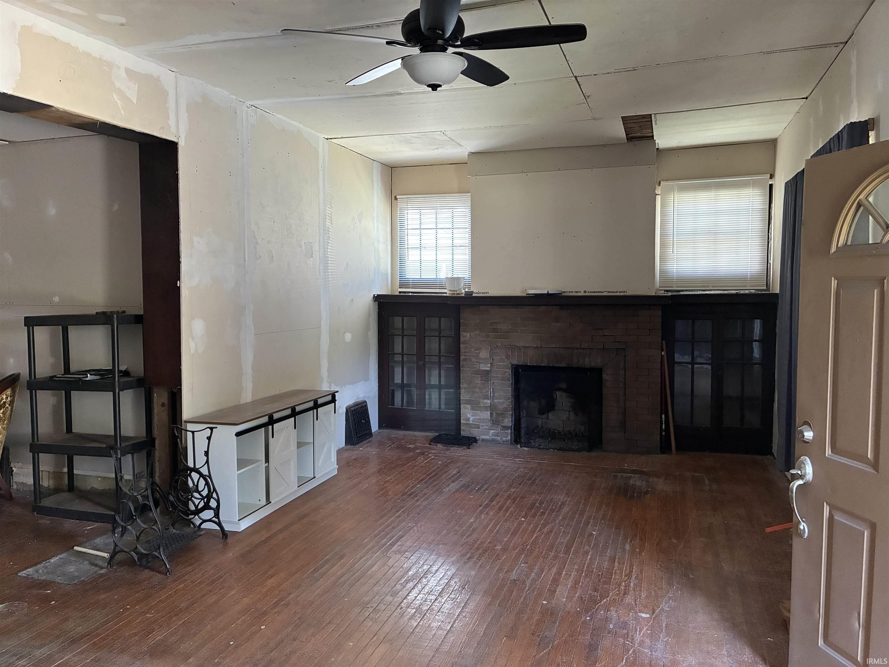 Homes for sale in Evansville, IN | 771 Washington Ave, Evansville, IN 47713 | MLS# 202628406