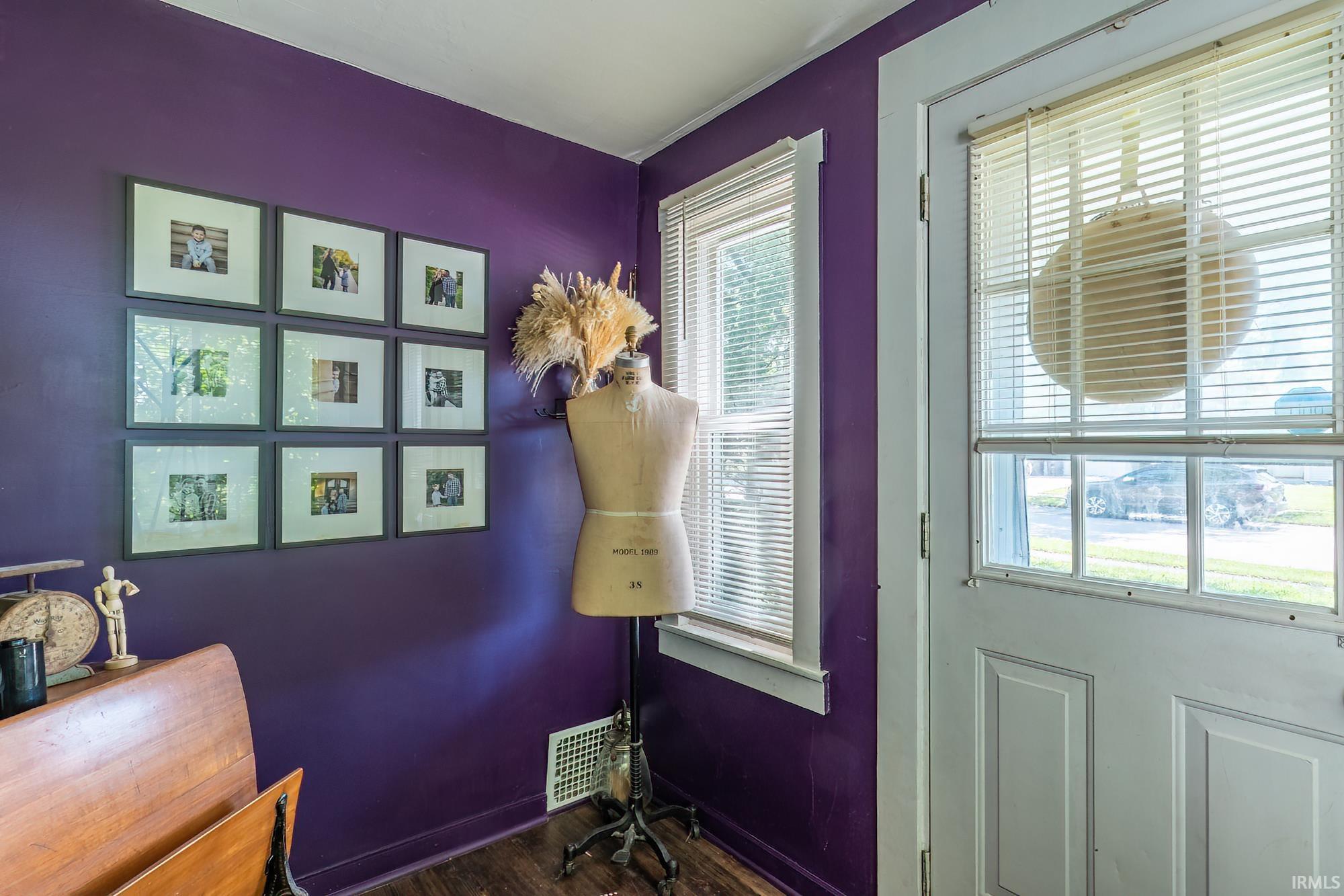 Photo 4 of 6410 Gardenview Drive