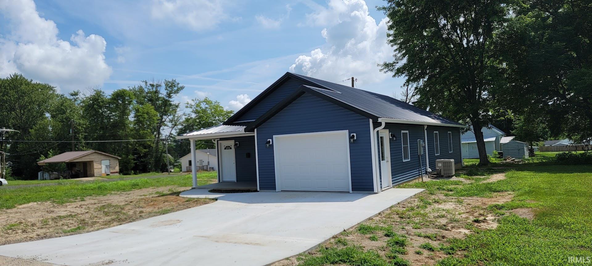 2nd image of 705 S Indiana St, Bicknell, IN 47512 | MLS# 202628430