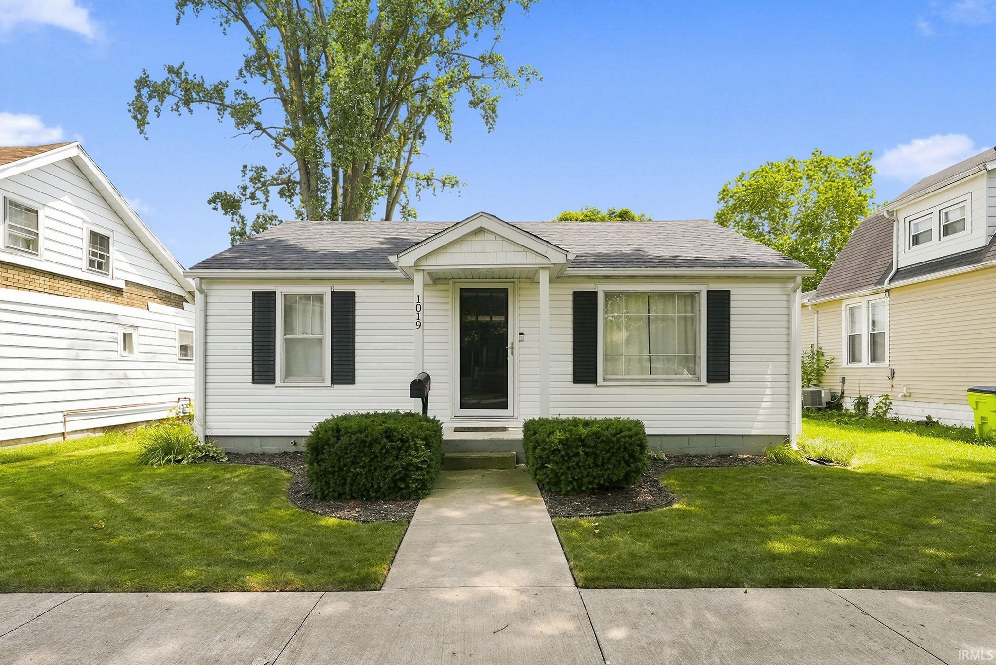 Homes for sale in Huntington, IN | 1019 Henry St, Huntington, IN 46750 | MLS# 202628533