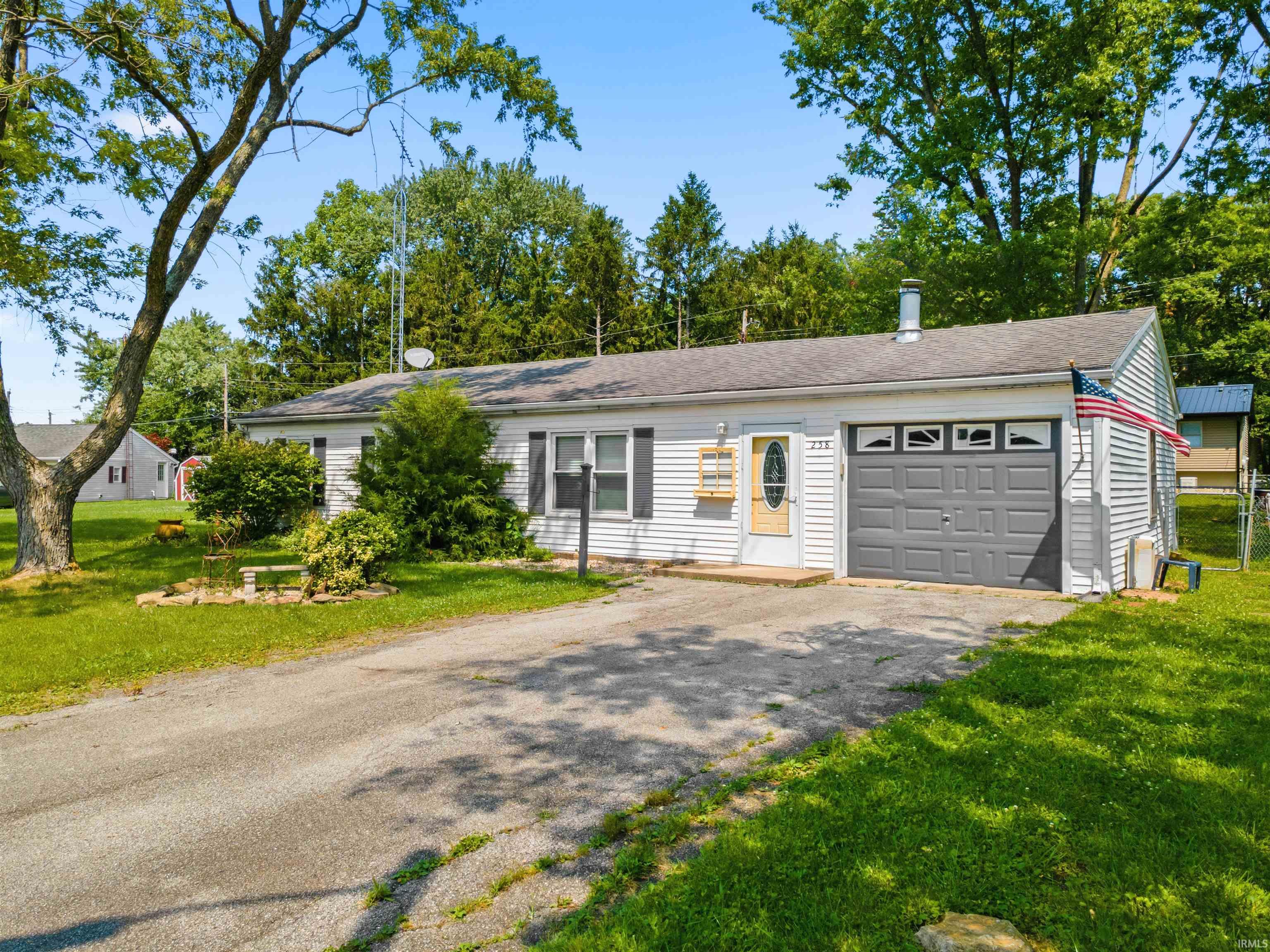 1st image of 258 Park Ave, Upland, IN 46989 | MLS# 202628534