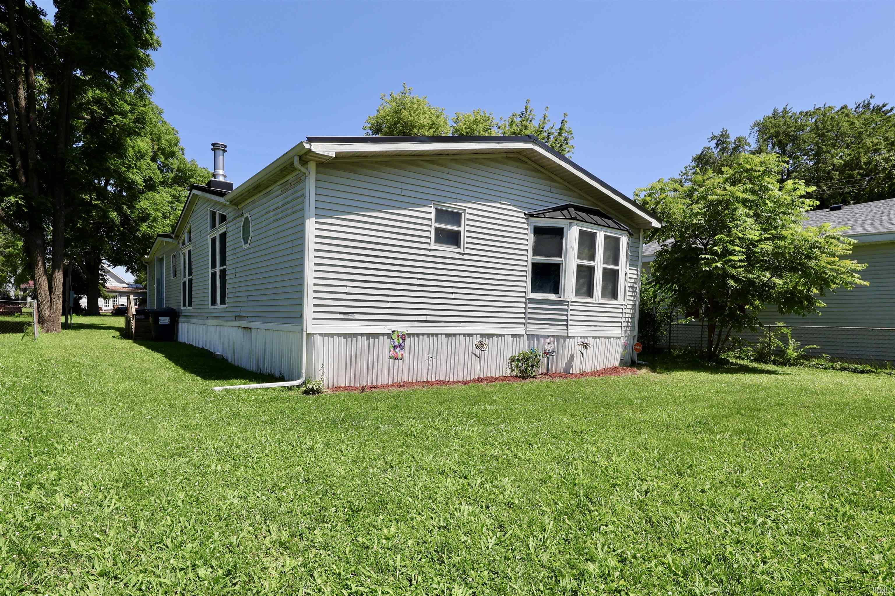 2nd image of 209 S Cherry St, Lynn, IN 47355 | MLS# 202628556
