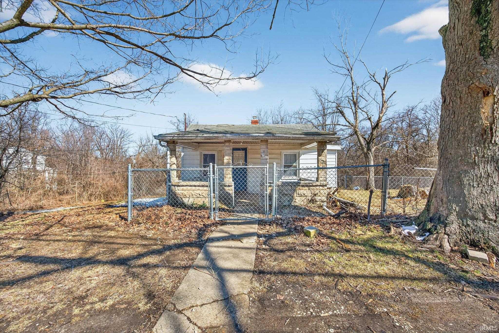 2nd image of 1530 W Arlington Rd, Bloomington, IN 47404 | MLS# 202628582
