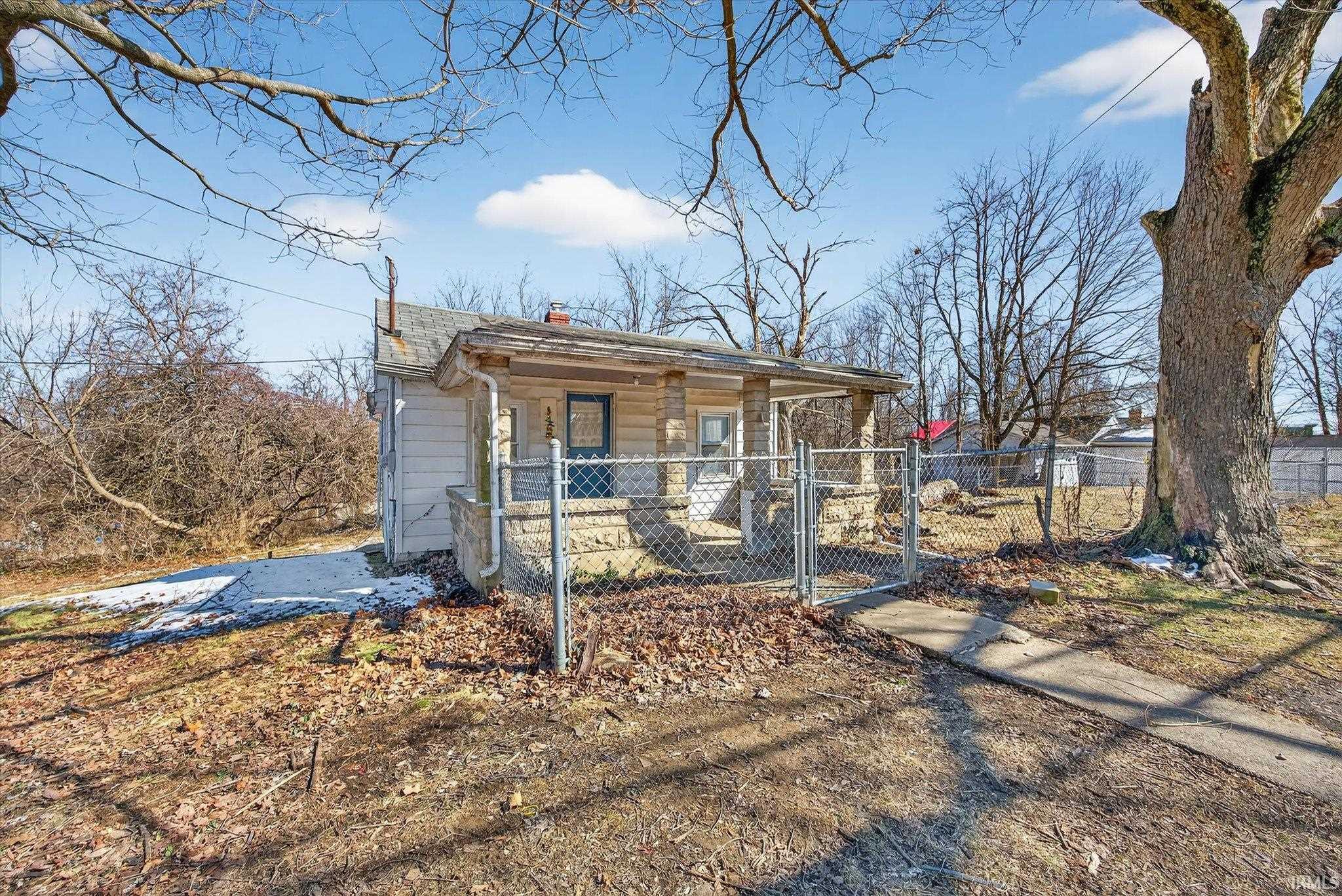 3rd image of 1530 W Arlington Rd, Bloomington, IN 47404 | MLS# 202628582