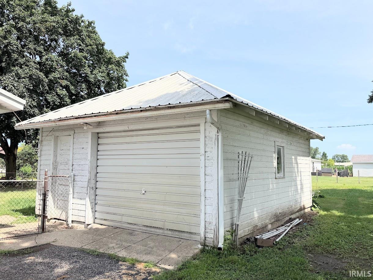 15th image of 211 W North St, Royal Center, IN 46978 | MLS# 202628589