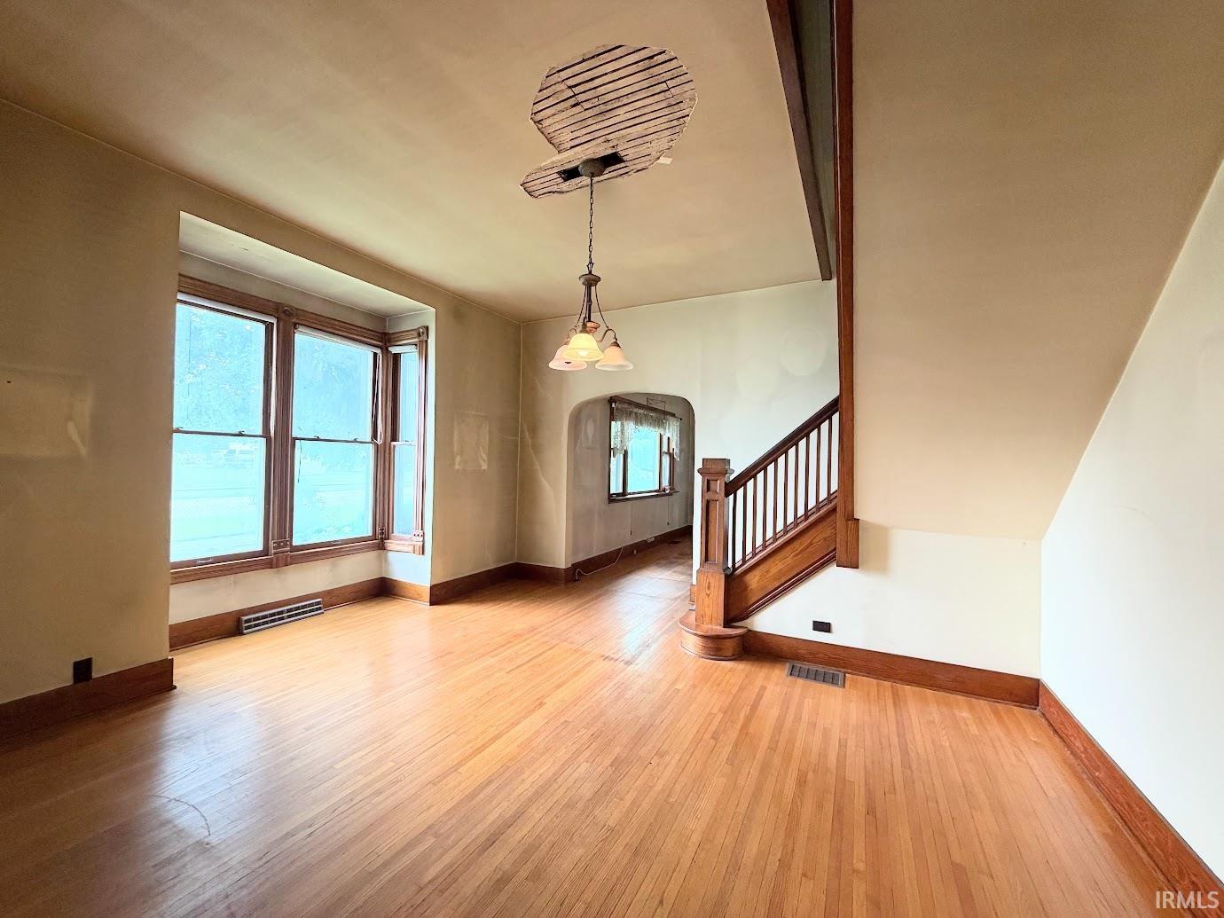 4th image of 300 Humphrey St, Logansport, IN 46947 | MLS# 202628799