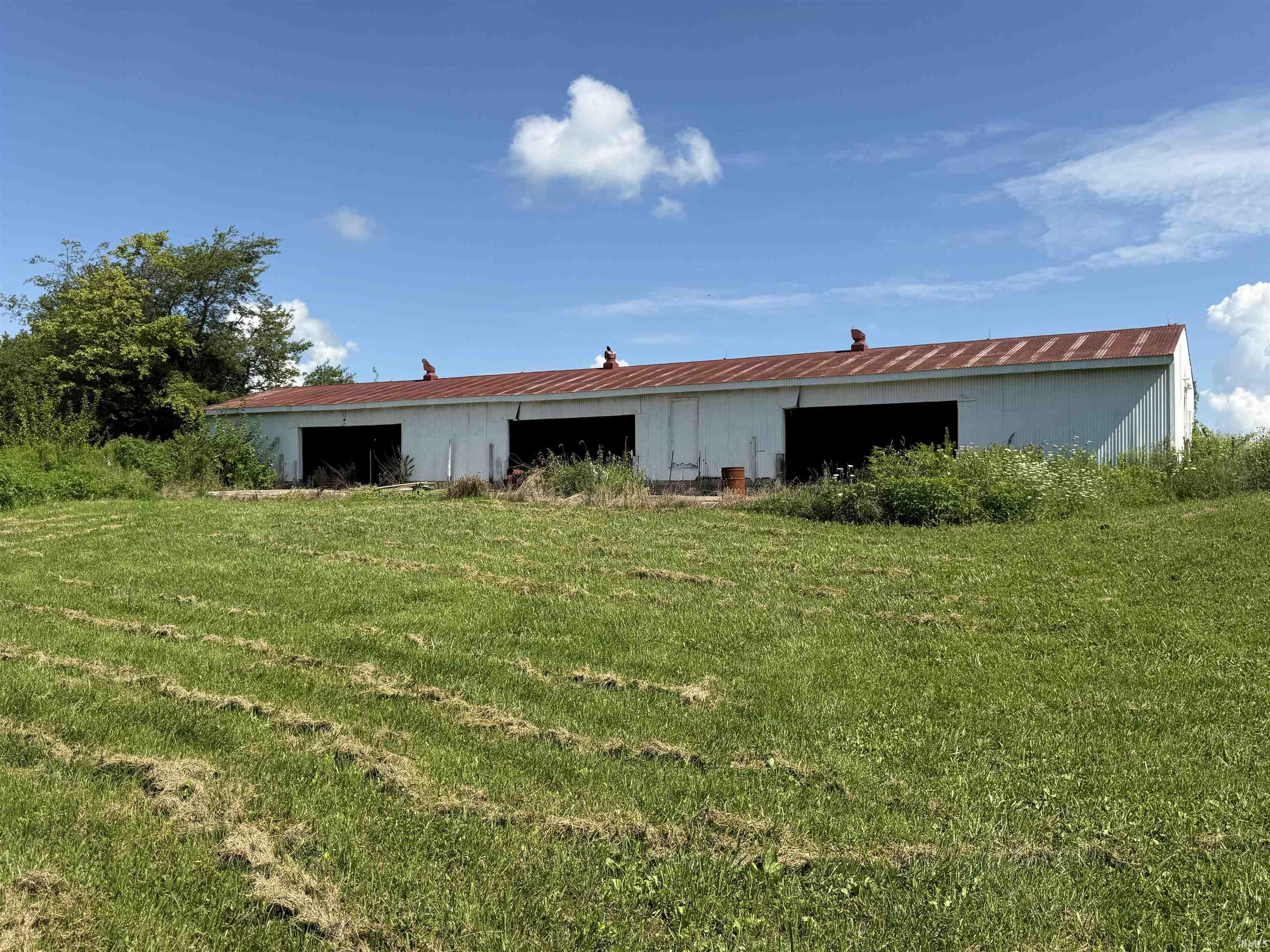 4th image of 13598 E Saints Chapel Rd, Monroe City, IN 47557 | MLS# 202628869