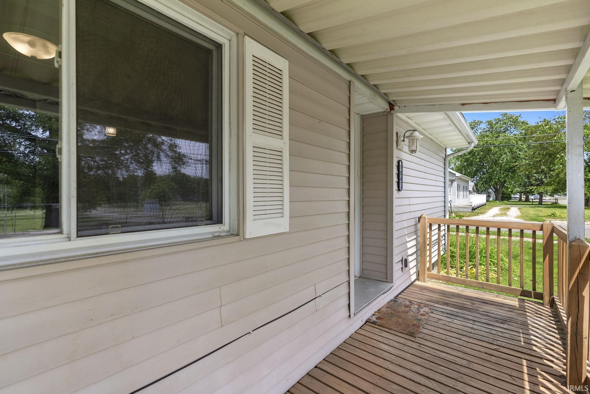4th image of 1047 E Smith St, Warsaw, IN 46580 | MLS# 202628886
