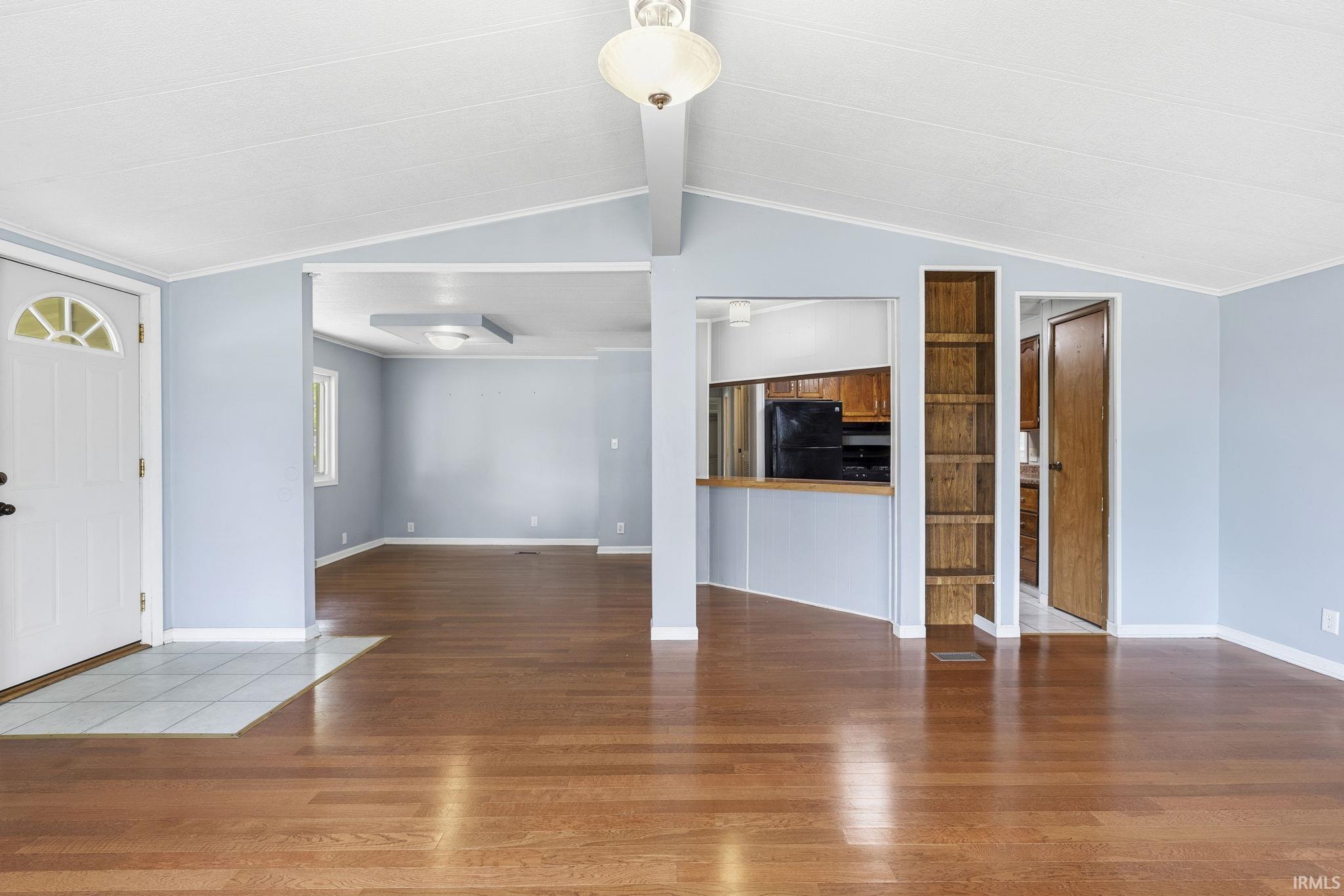 5th image of 1047 E Smith St, Warsaw, IN 46580 | MLS# 202628886
