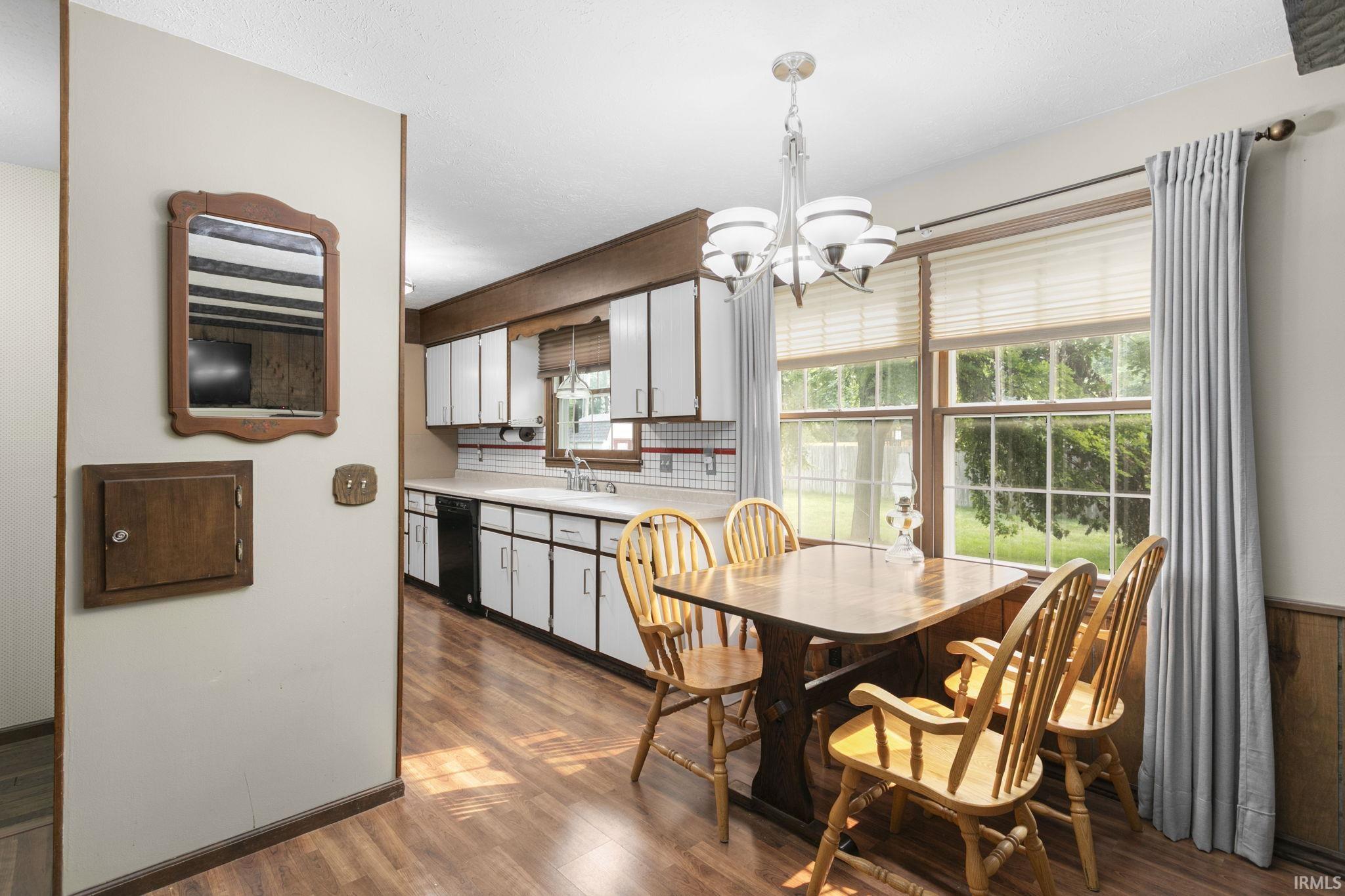 Photo 7 of 2926 Brooktree Court