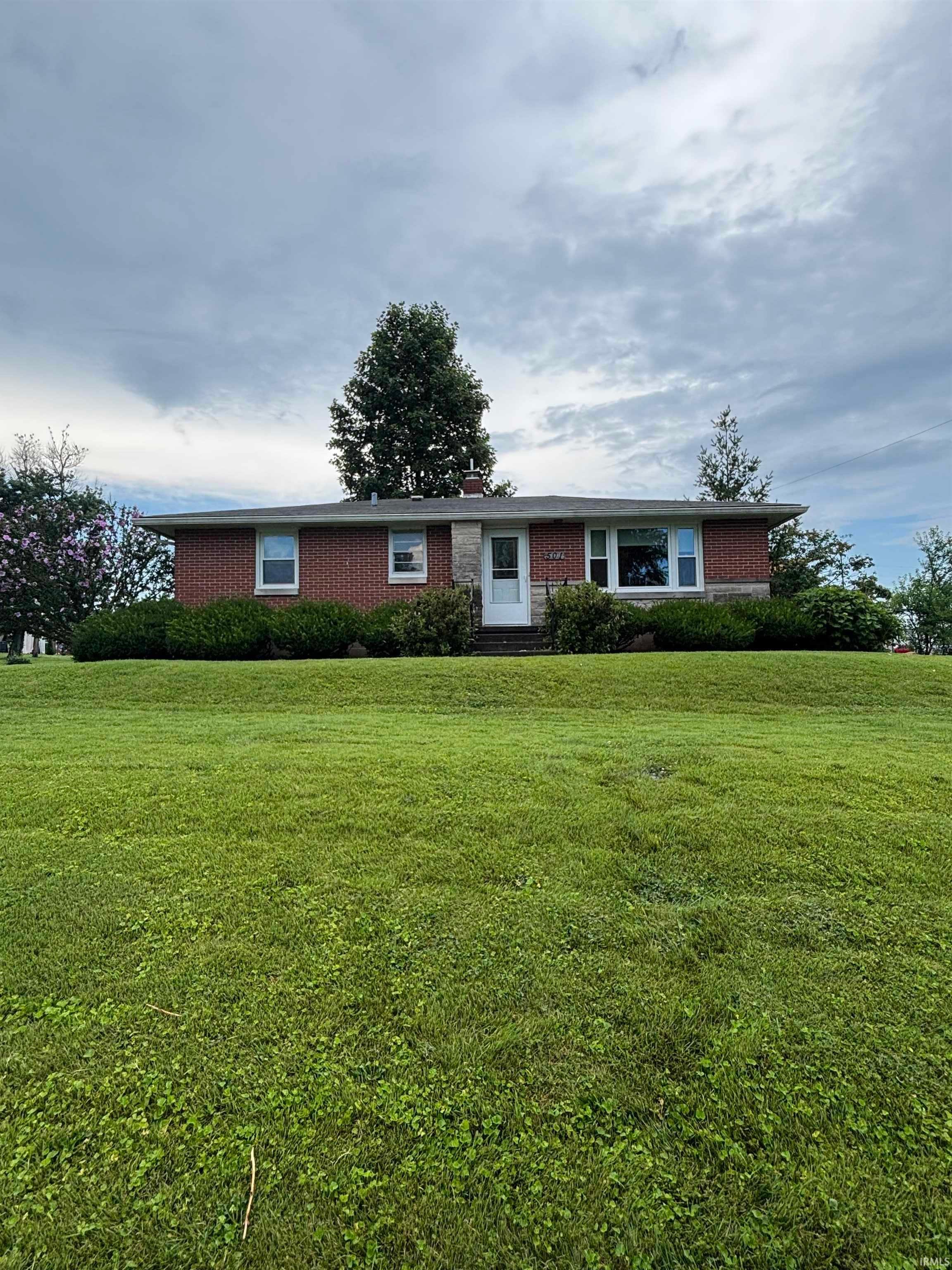 5th image of 501 E Florence St, Salem, IN 47167 | MLS# 202628909