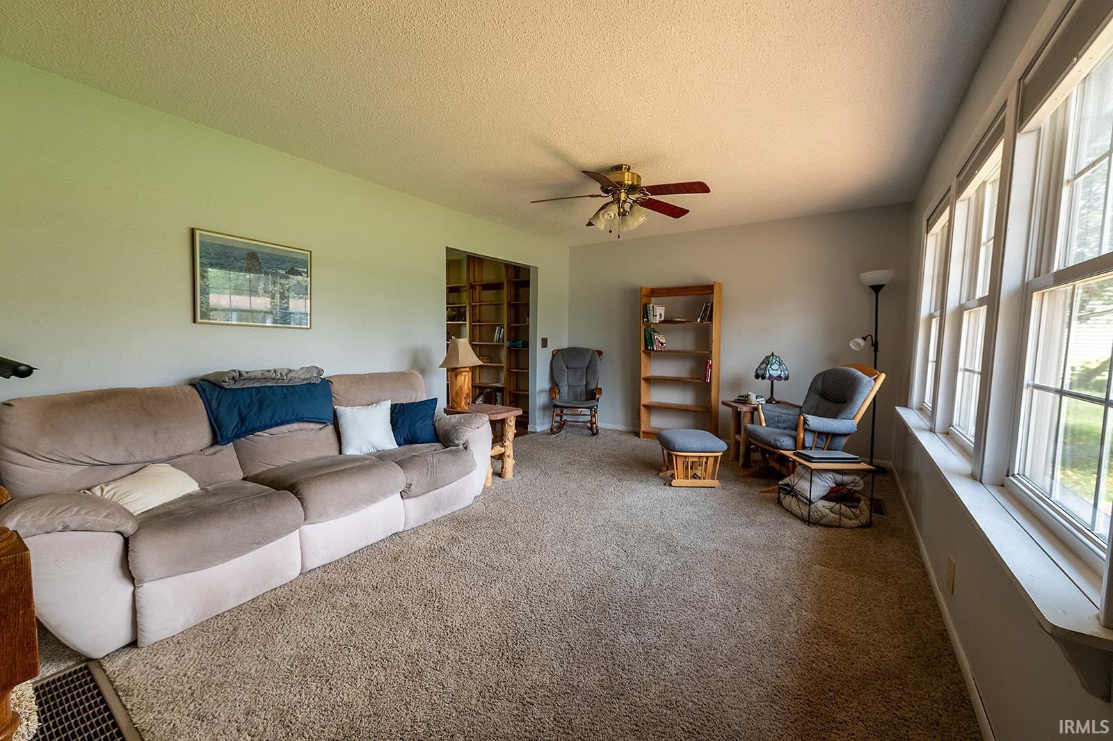 4th image of 1317 Hartzler St, Warsaw, IN 46580 | MLS# 202629041