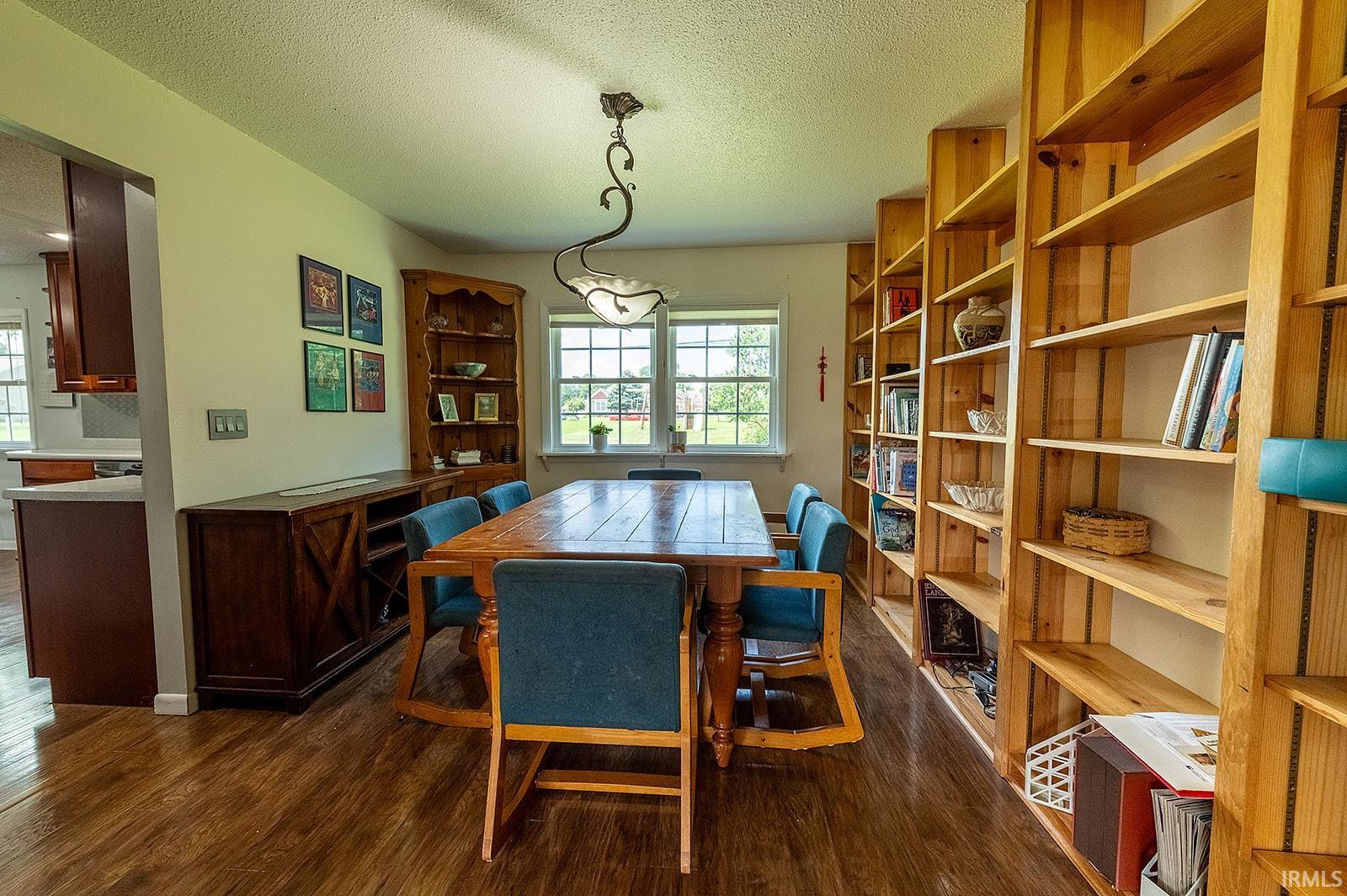 5th image of 1317 Hartzler St, Warsaw, IN 46580 | MLS# 202629041