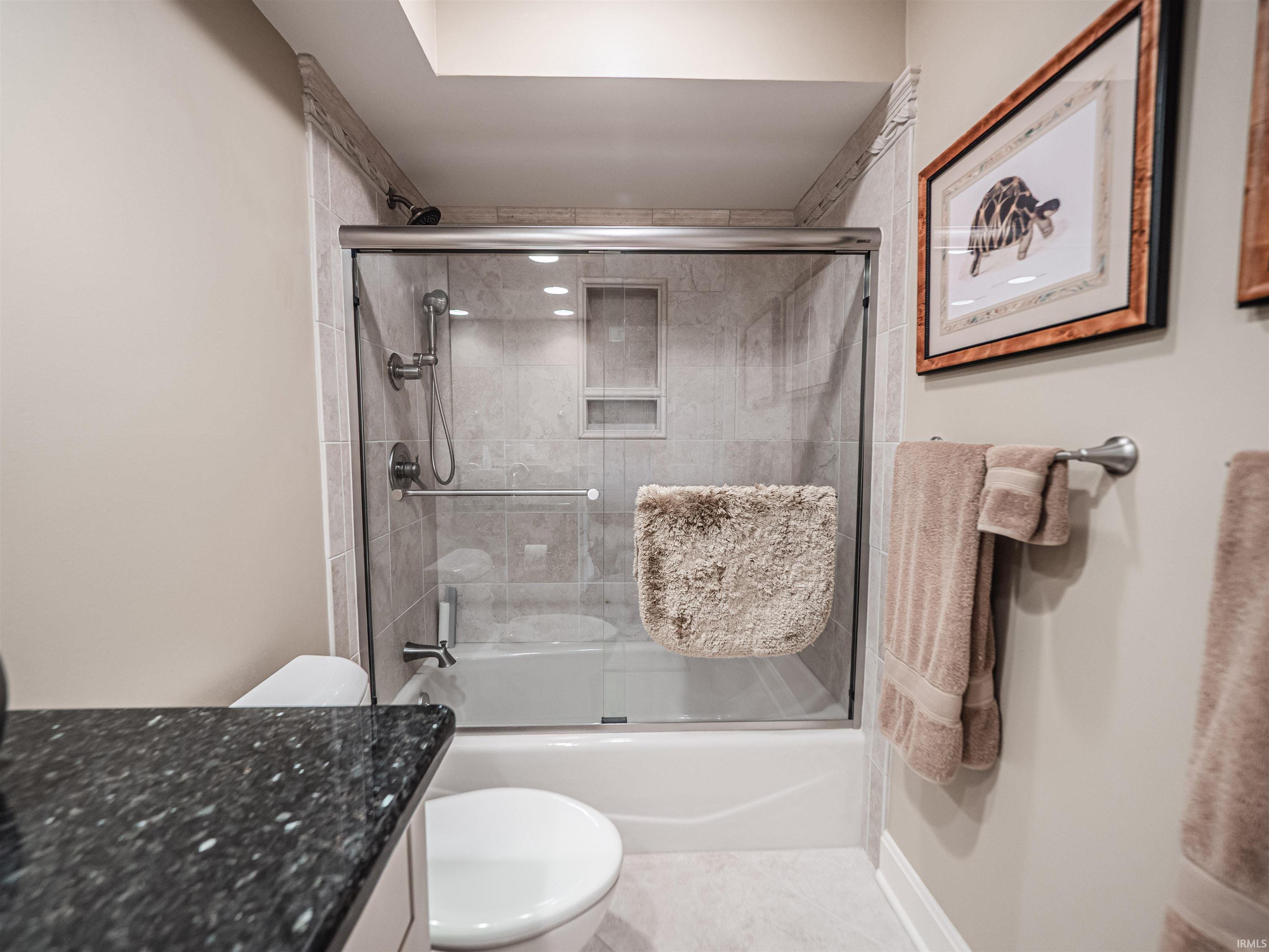 50th image of 100 Nw First St #404, Evansville, IN 47708 | MLS# 202629085