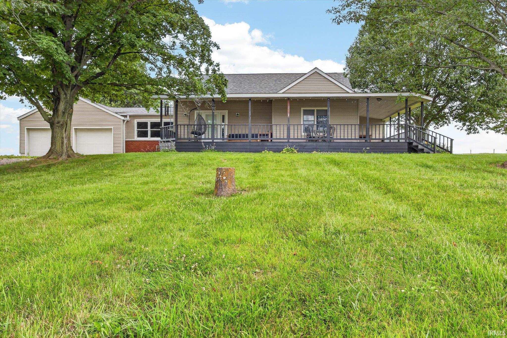 Homes for sale in Bloomfield, IN | 3192 W 100 S Rd, Bloomfield, IN 47424 | MLS# 202629087