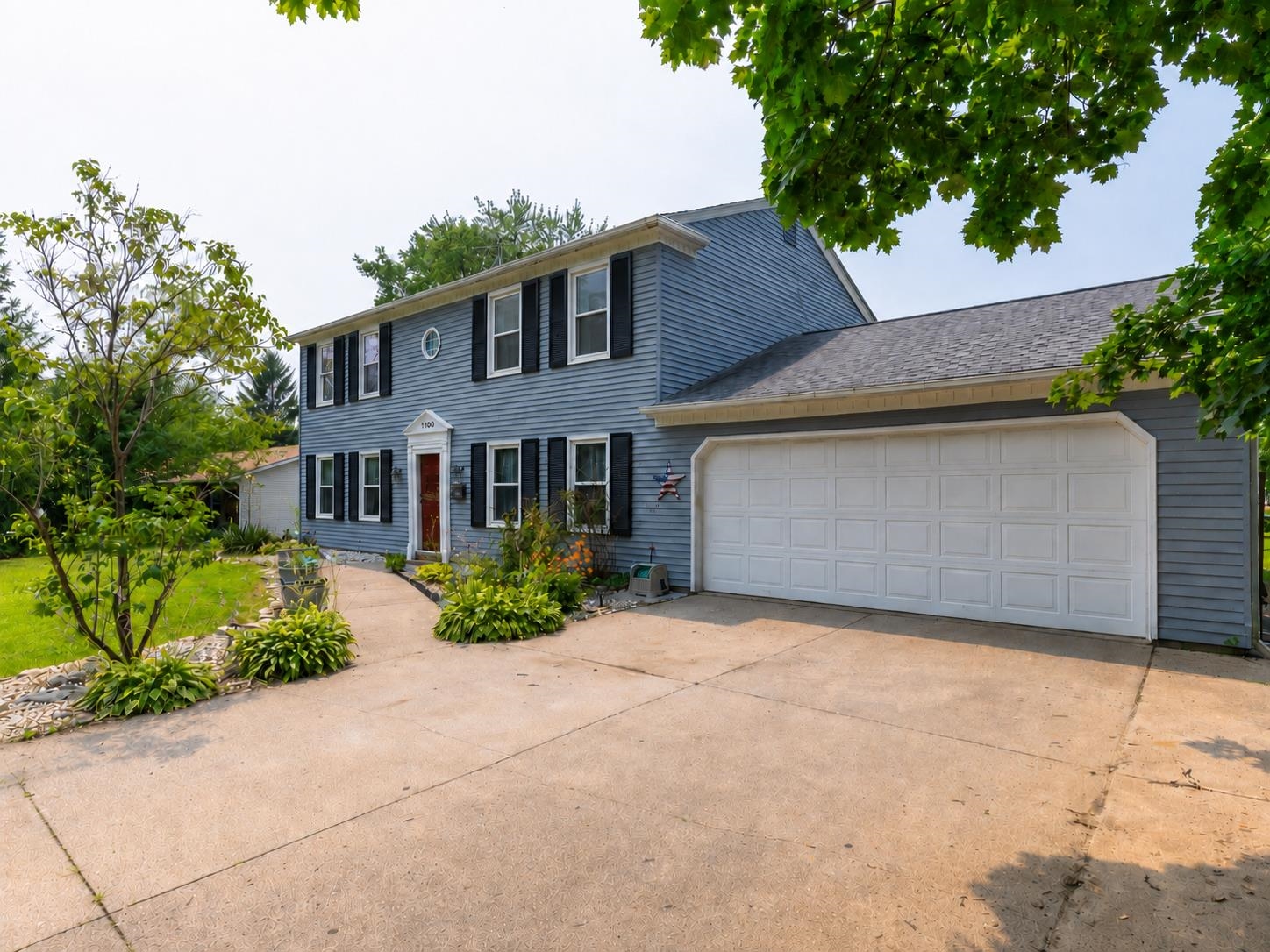 Photo 10 of 1100 Springhill Drive