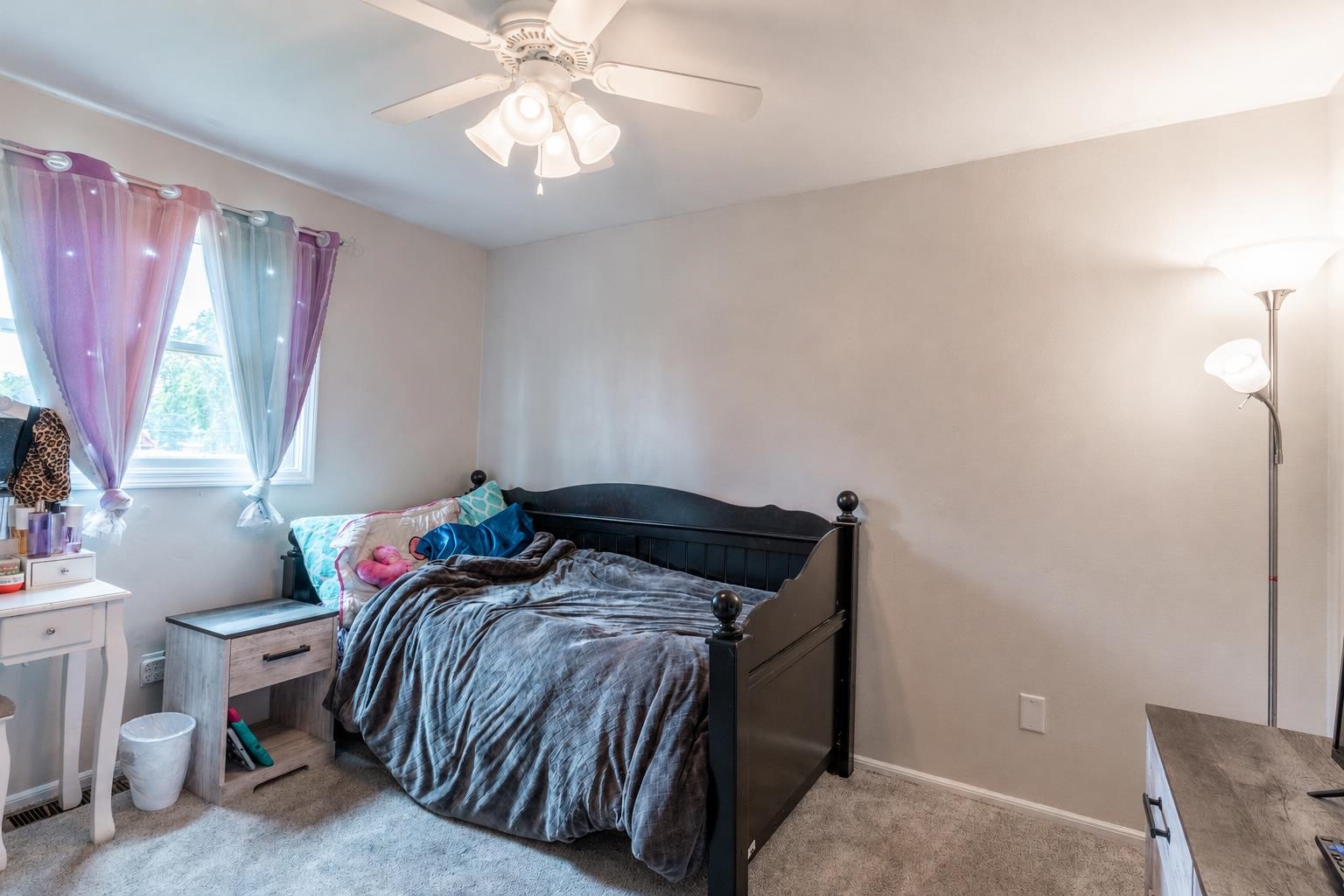 Photo 19 of 1100 Springhill Drive