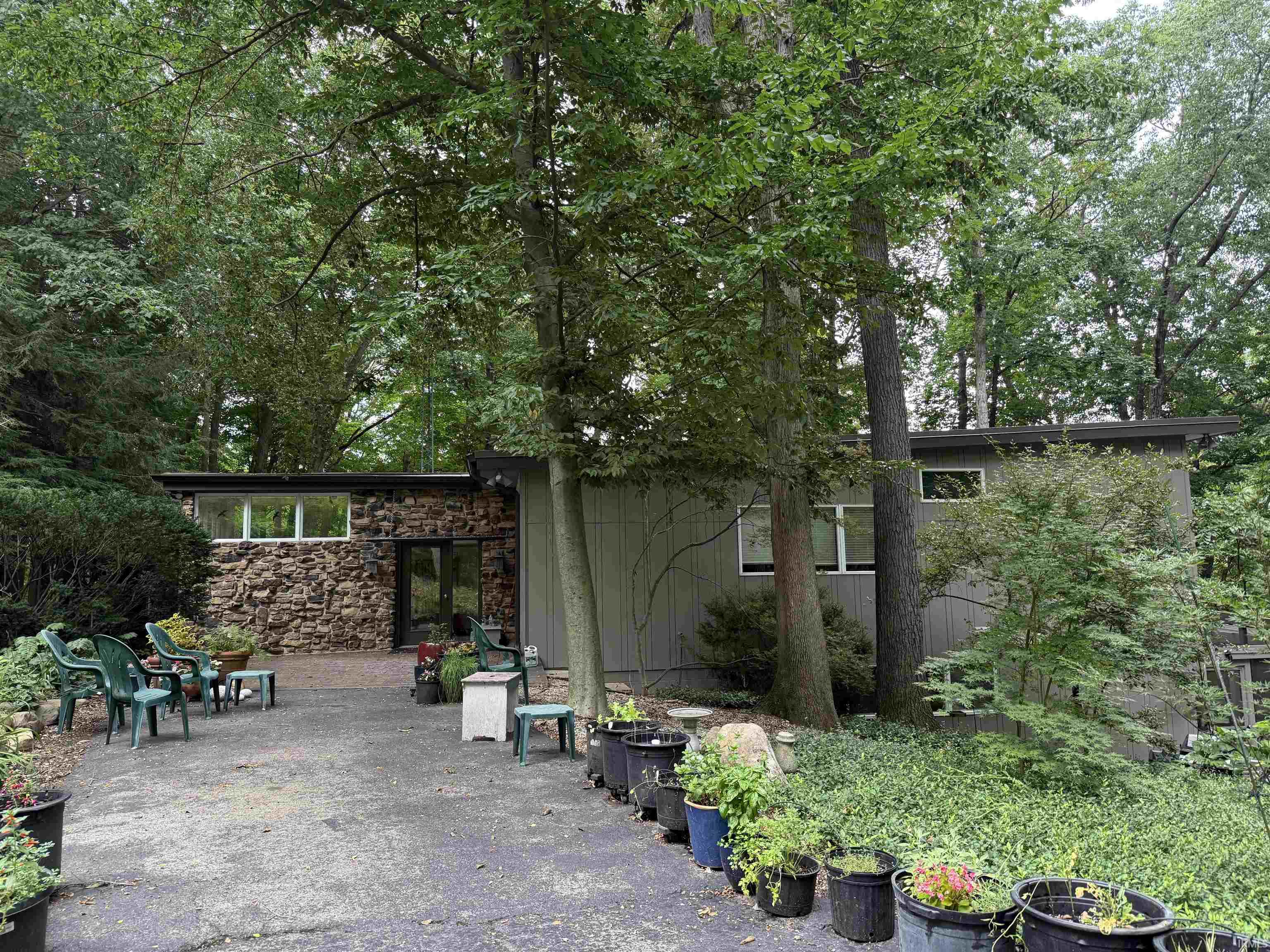 1st image of 230 Spring Valley Ln, West Lafayette, IN 47906 | MLS# 202629169