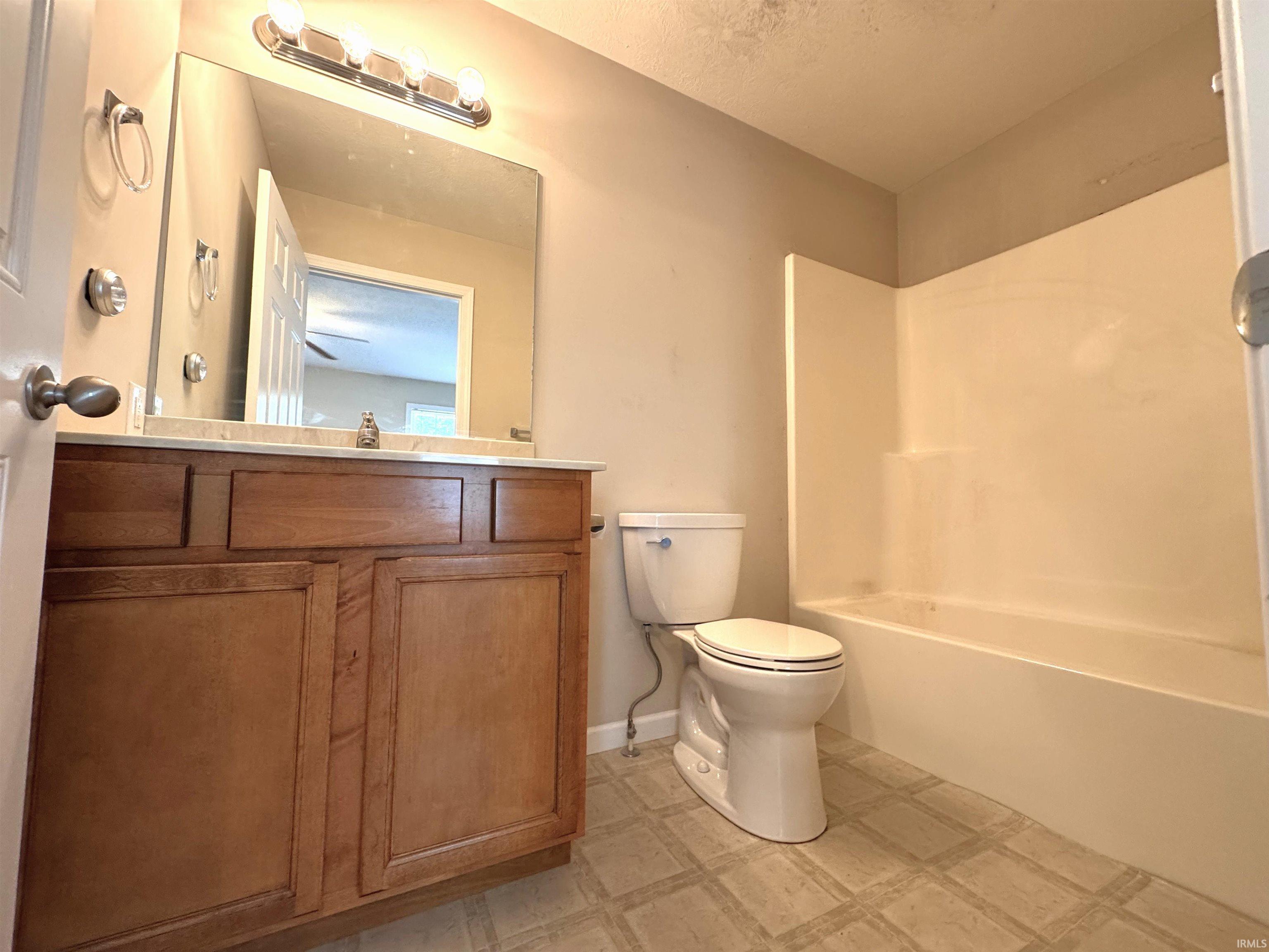5th image of 2401 S Woolery Mill Dr #30, Bloomington, IN 47403 | MLS# 202629189