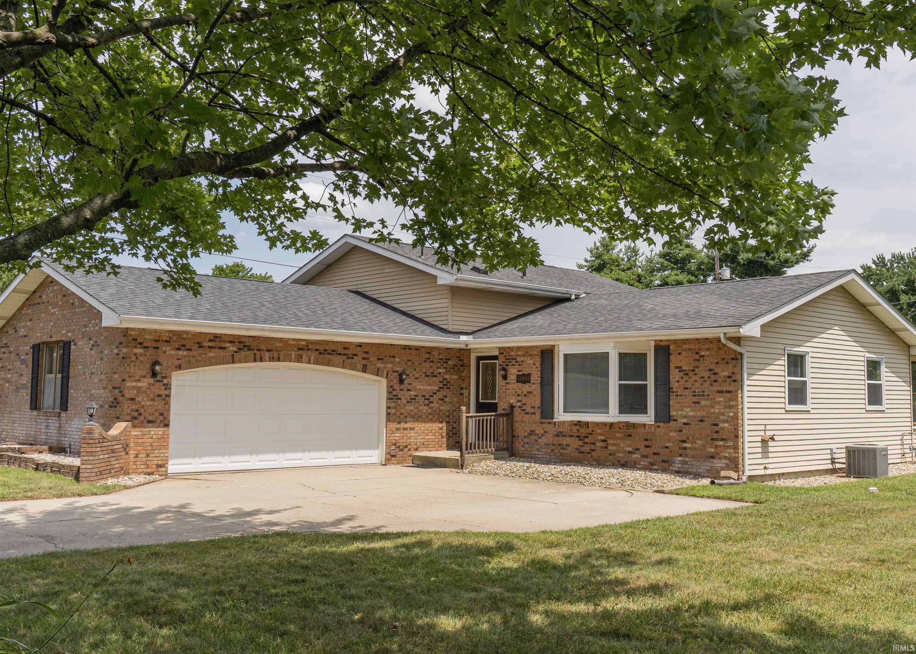 Homes for sale in Granger, IN | 51844 Cloumbine Dr, Granger, IN 46530 | MLS# 202629196