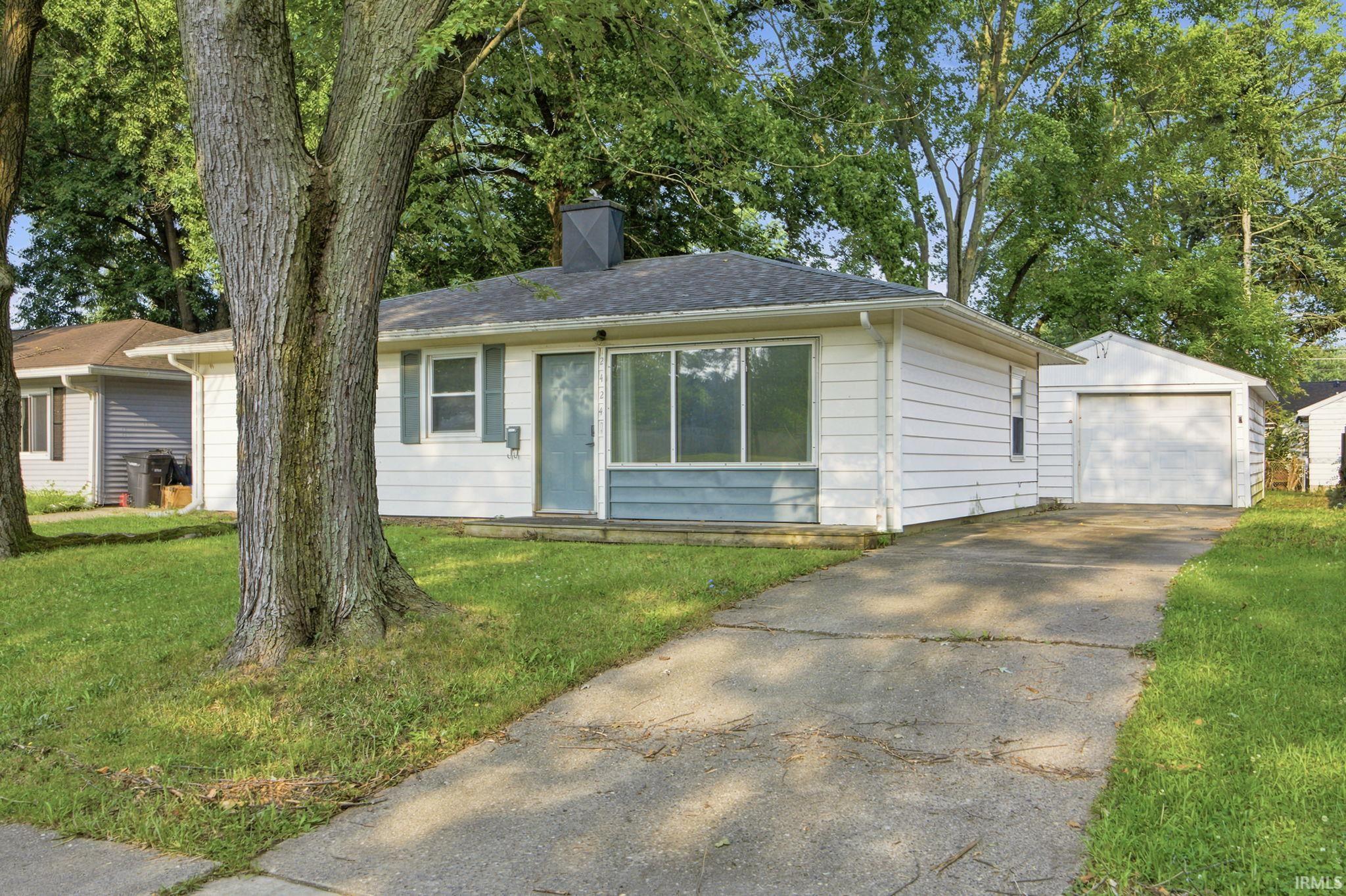 2nd image of 2424 Oxford St, Lafayette, IN 47909 | MLS# 202629223