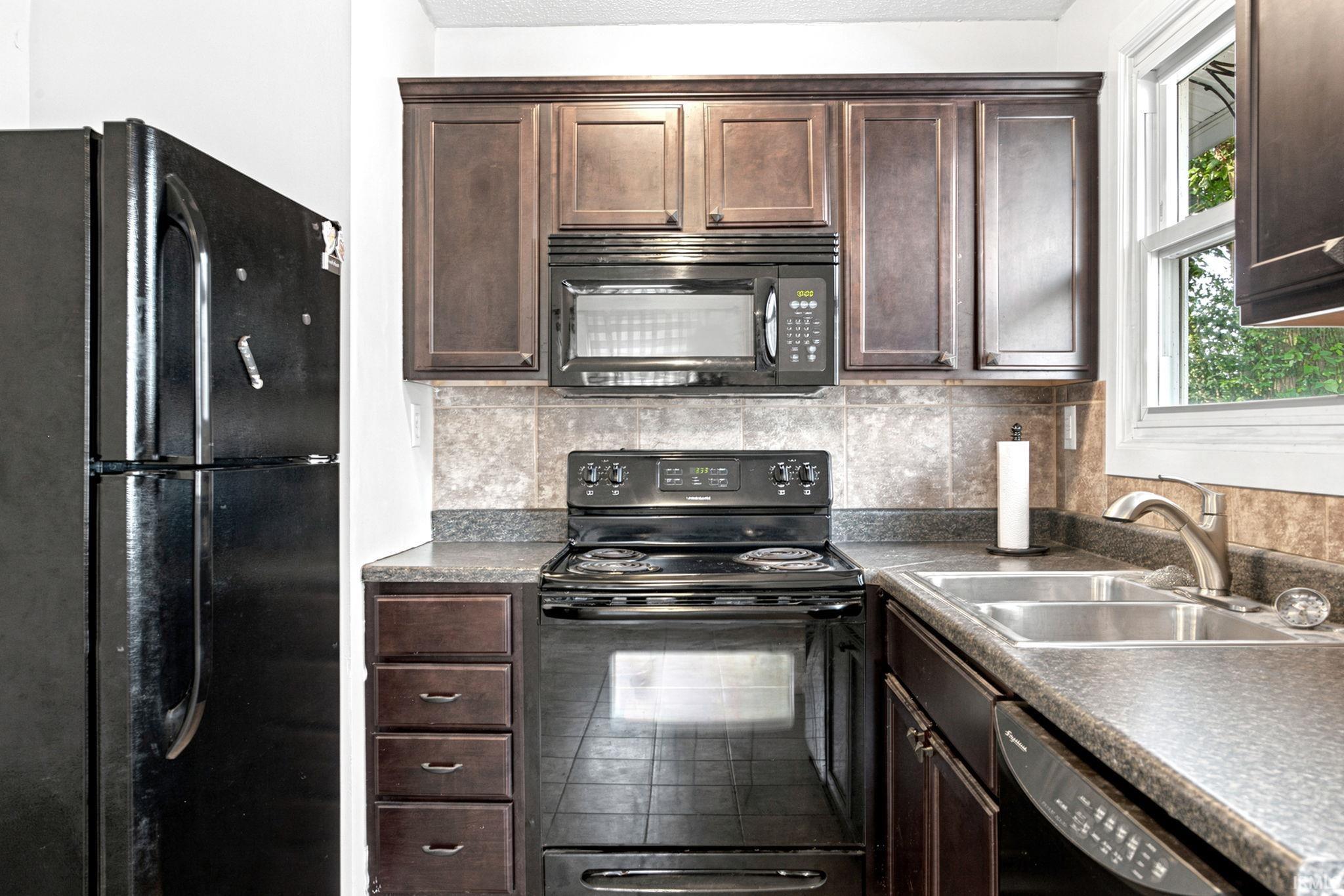 4th image of 2424 Oxford St, Lafayette, IN 47909 | MLS# 202629223