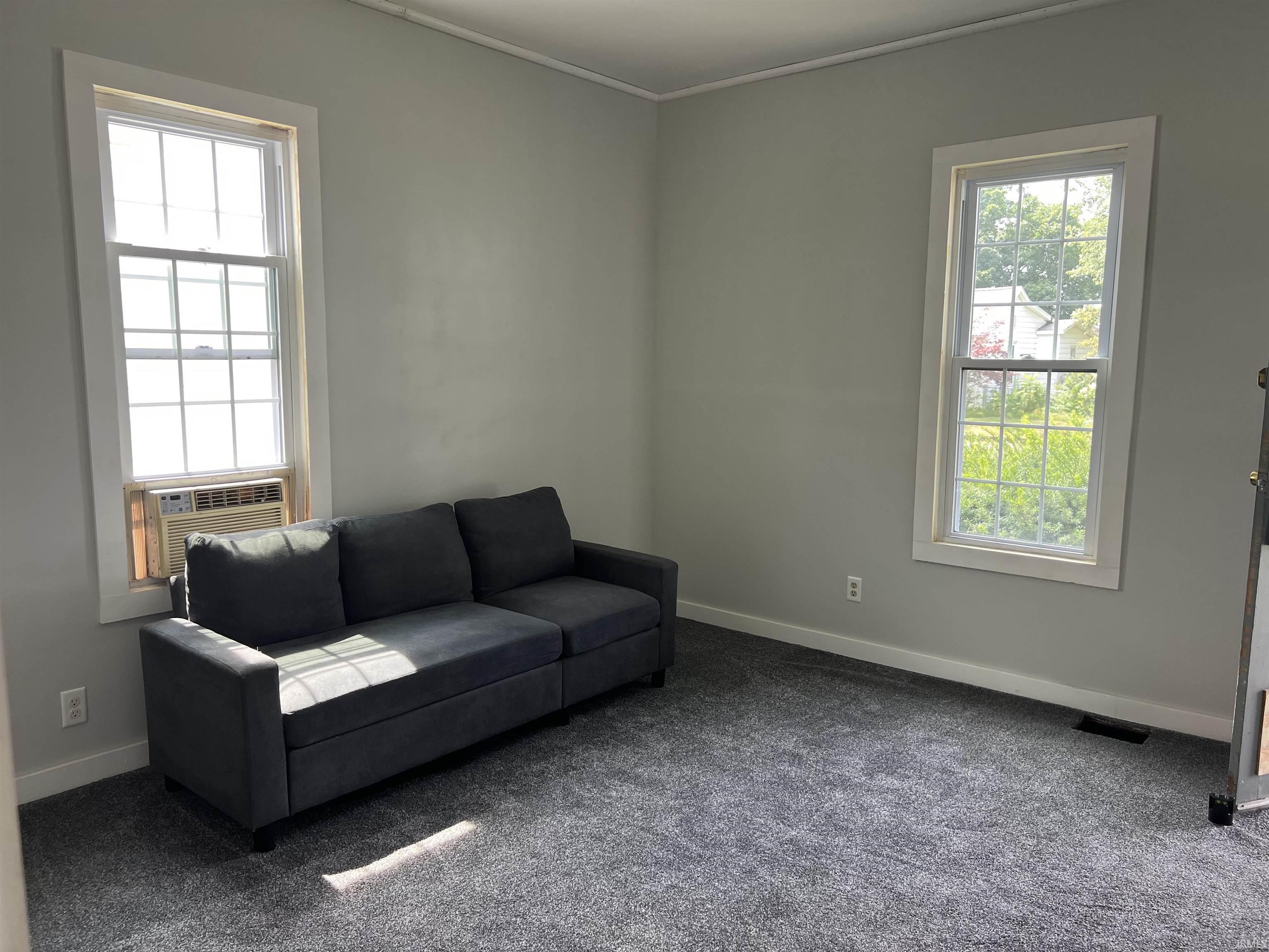 2nd image of 809 N 12th St, Vincennes, IN 47591 | MLS# 202629239