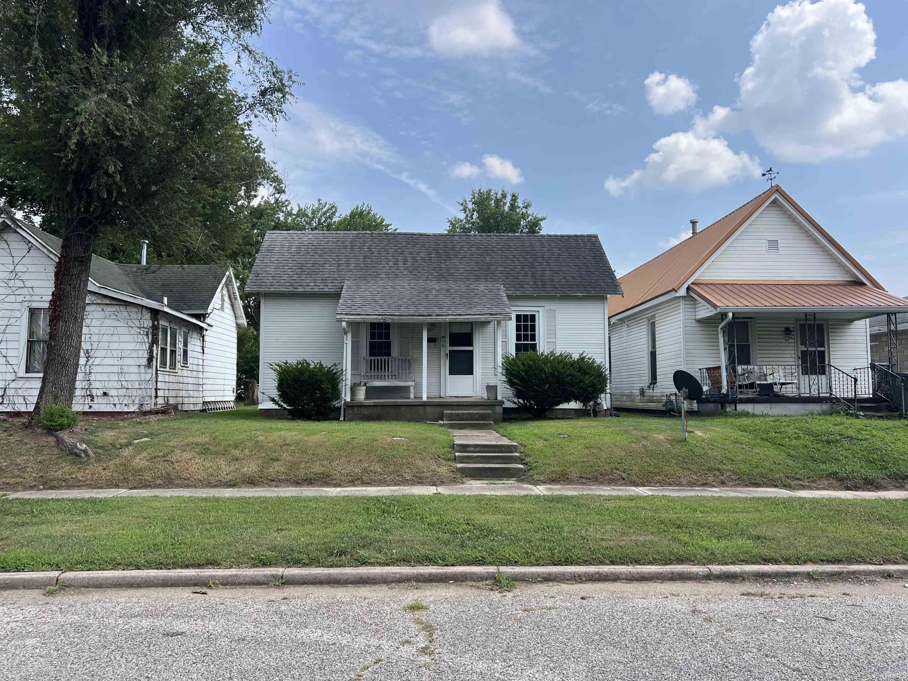14th image of 809 N 12th St, Vincennes, IN 47591 | MLS# 202629239