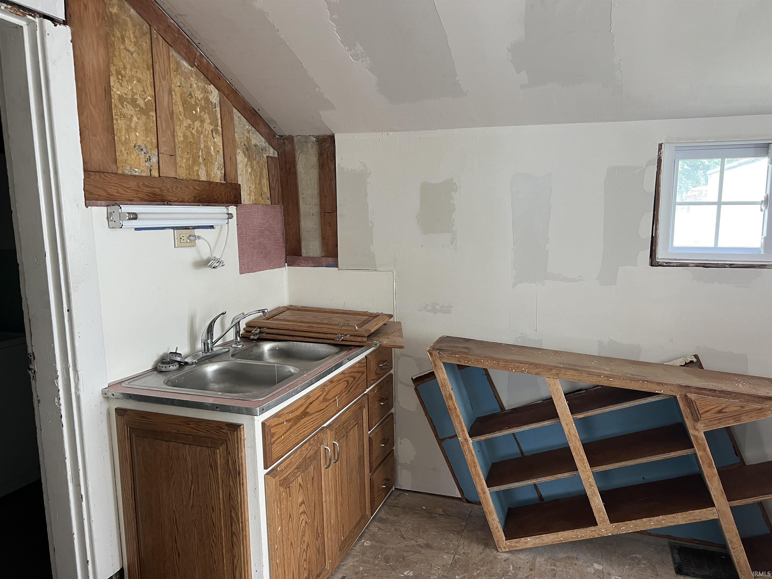 5th image of 809 N 12Th St, Vincennes, IN 47591 | MLS# 202629239