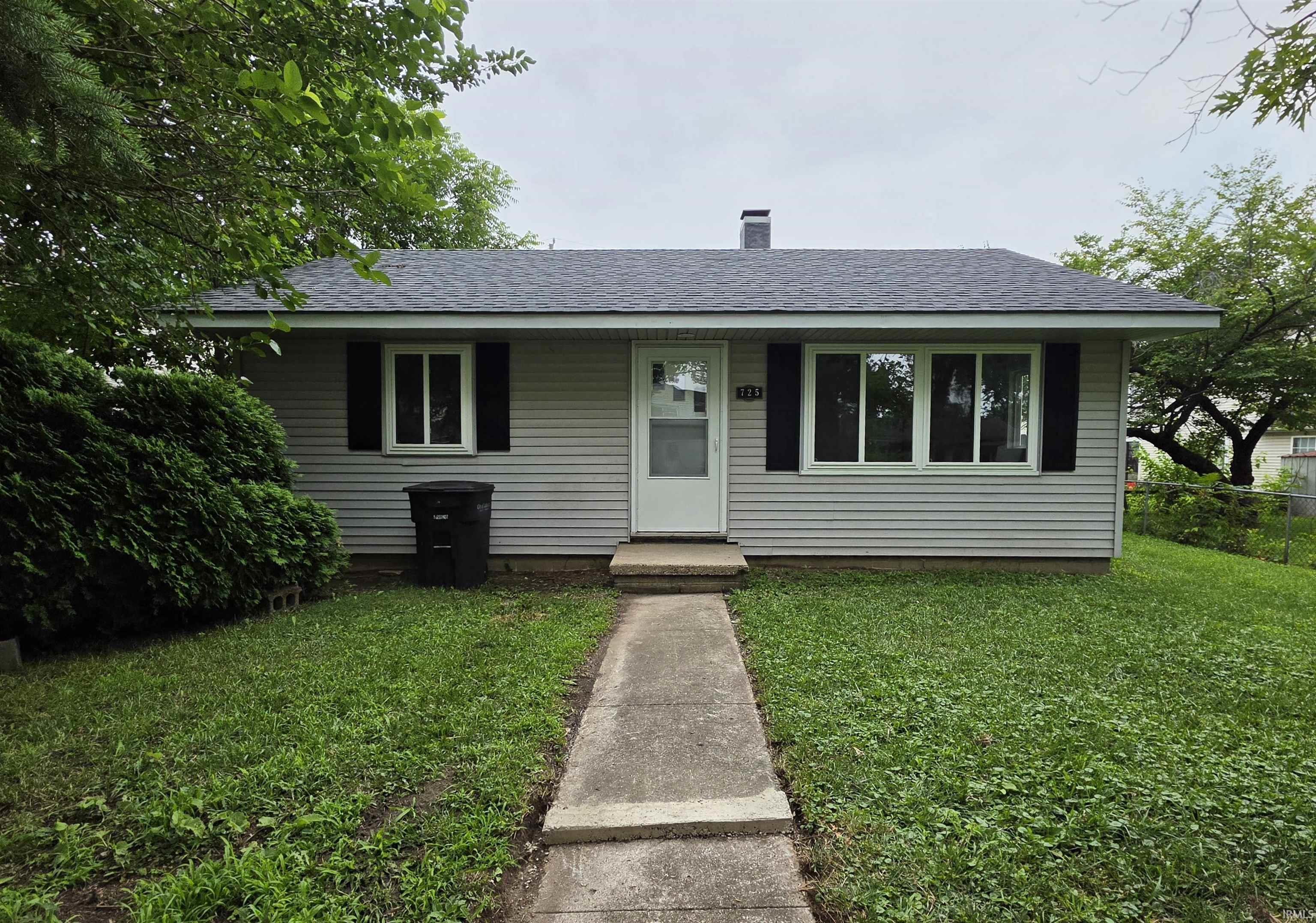 1st image of 725 S 31st St, Lafayette, IN 47904 | MLS# 202629282