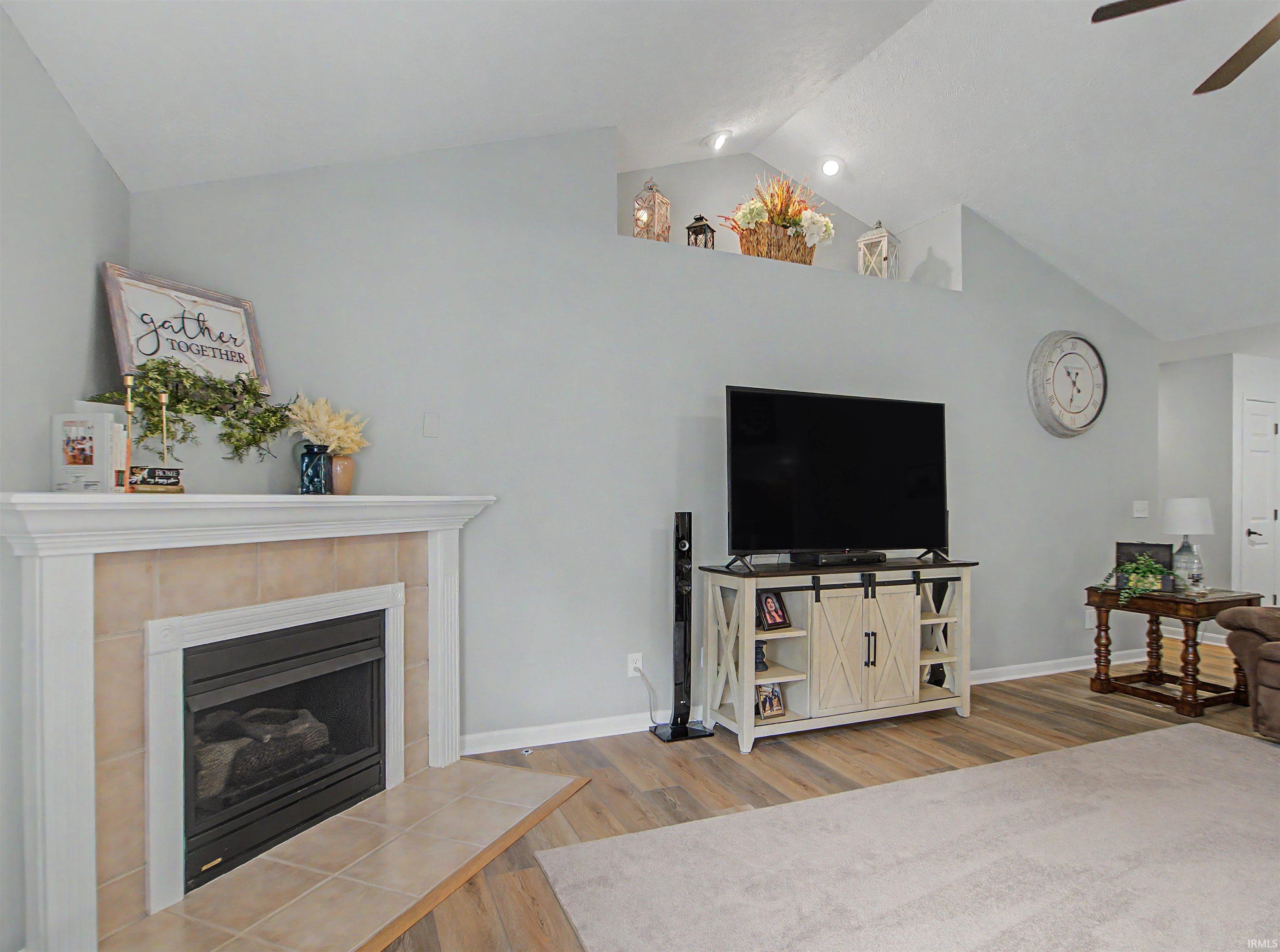 5th image of 9239 Southport Dr, Evansville, IN 47711 | MLS# 202629377