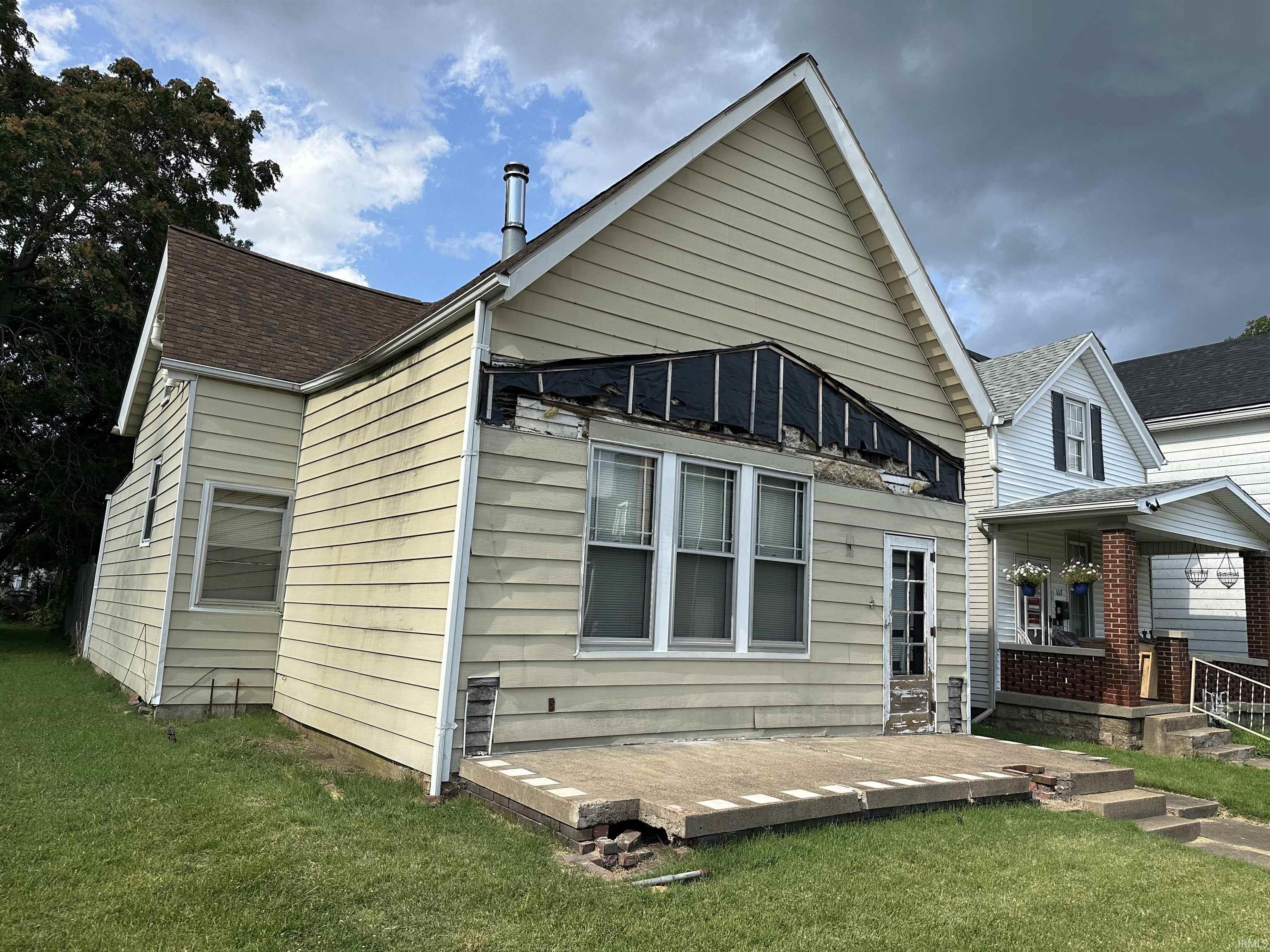 Homes for sale in Evansville, IN | 109 W Columbia St, Evansville, IN 47710 | MLS# 202629390