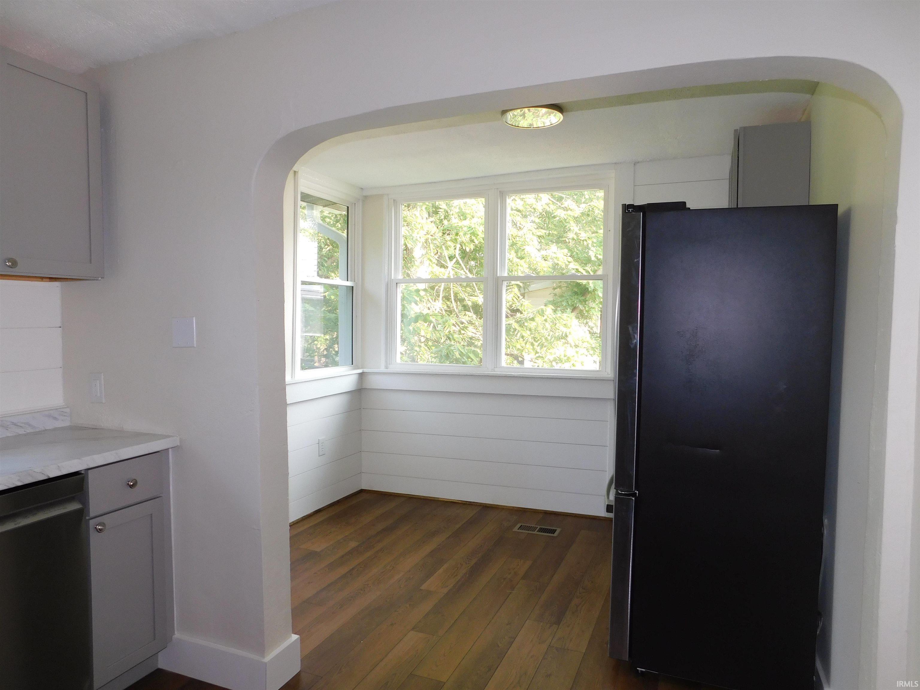 5th image of 306 S Posey St, Salem, IN 47167 | MLS# 202629444