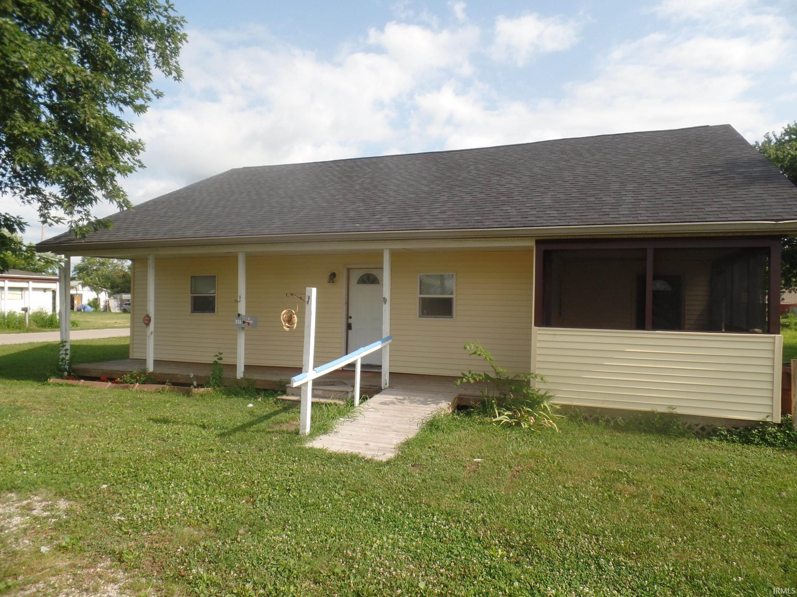 Homes for sale in Worthington, IN | 226 Ohio St, Worthington, IN 47471 | MLS# 202629462