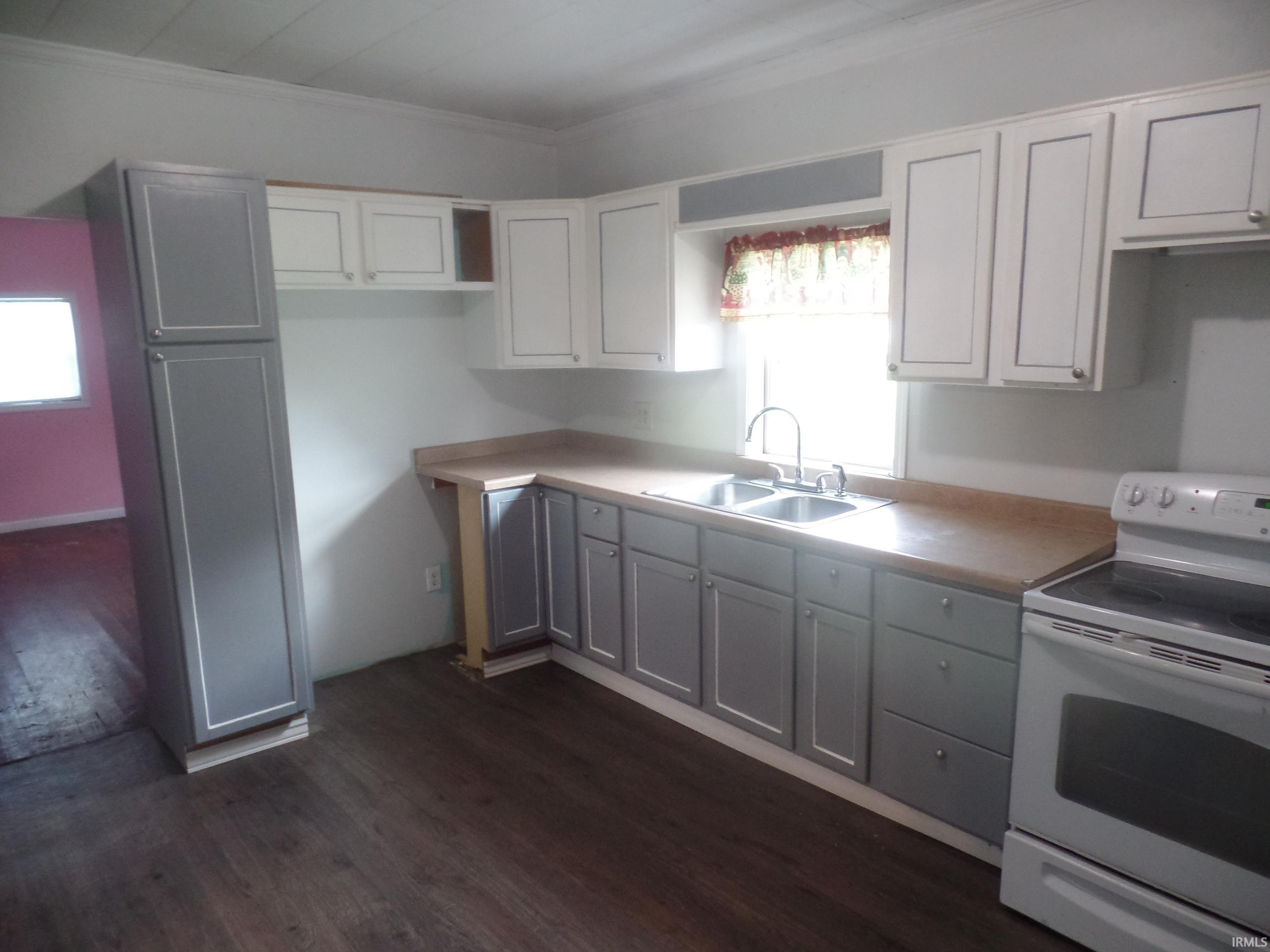 4th image of 226 Ohio St, Worthington, IN 47471 | MLS# 202629462