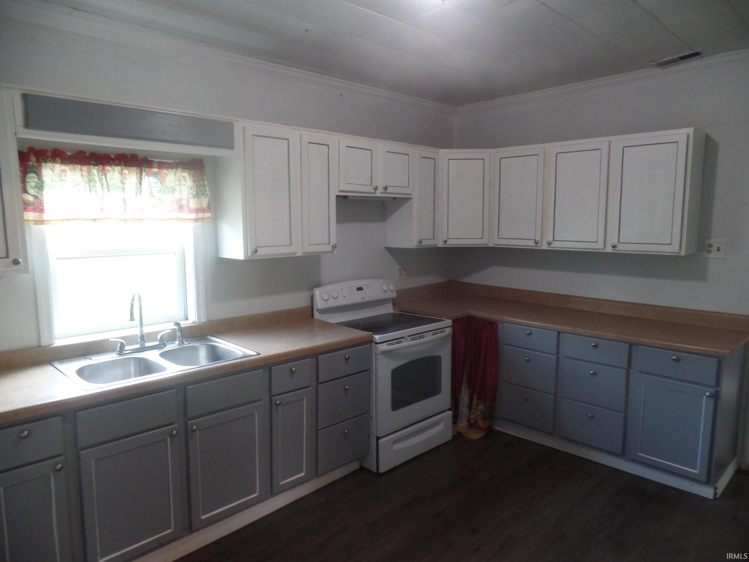 5th image of 226 Ohio St, Worthington, IN 47471 | MLS# 202629462