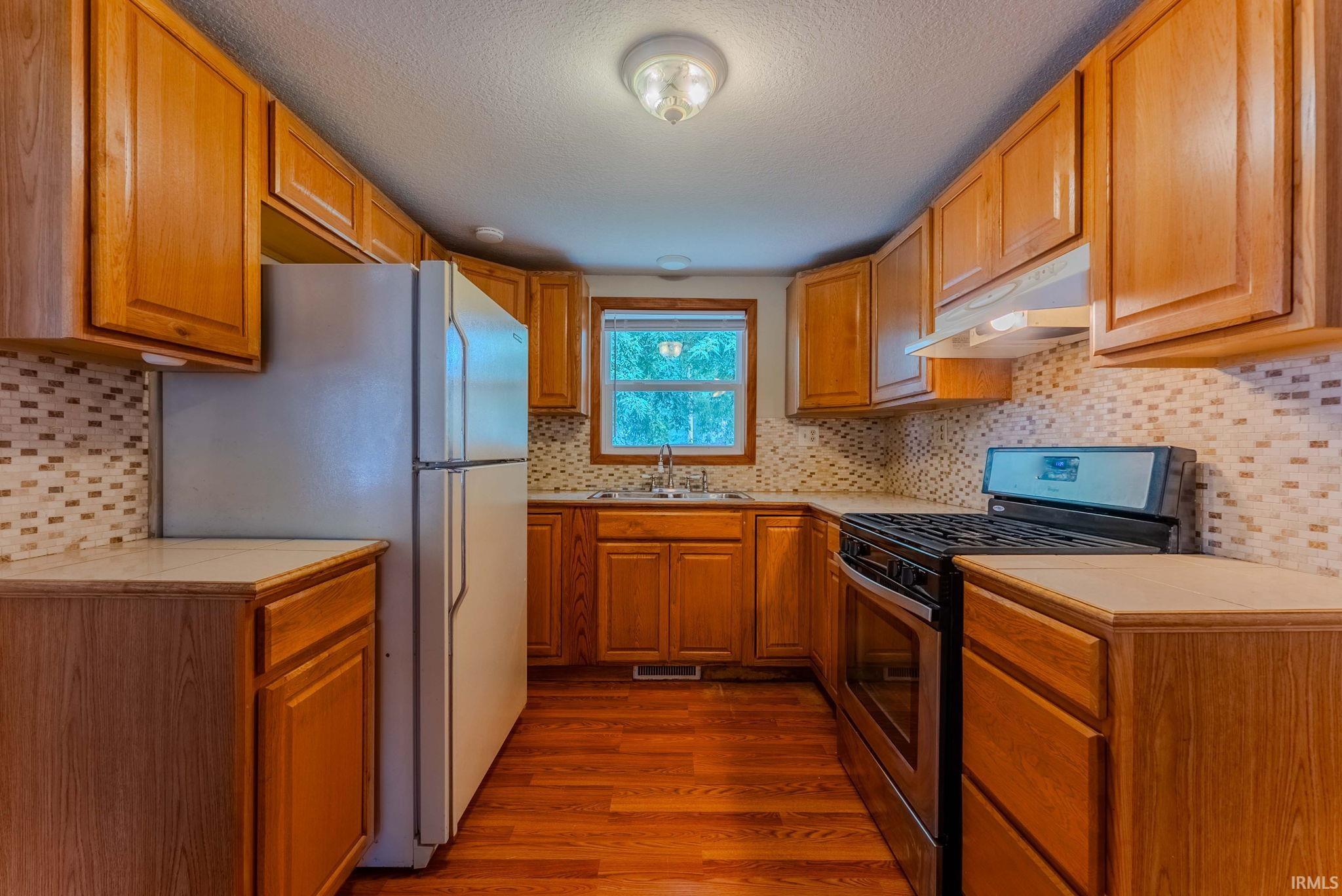 3rd image of 617 E North B St, Gas City, IN 46933 | MLS# 202629488