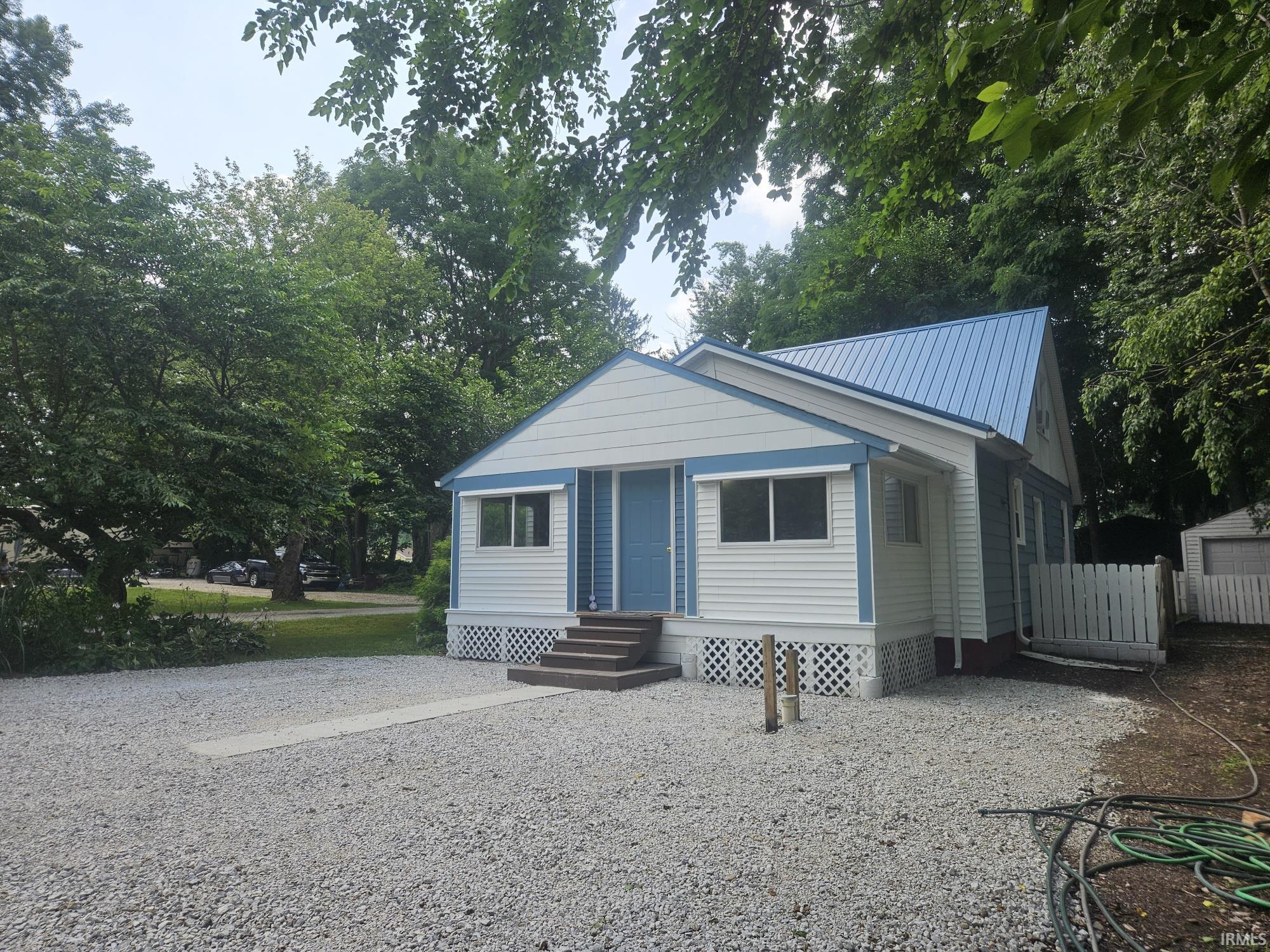 2nd image of 8416 E Lindstrom Ln, New Carlisle, IN 46552 | MLS# 202629492