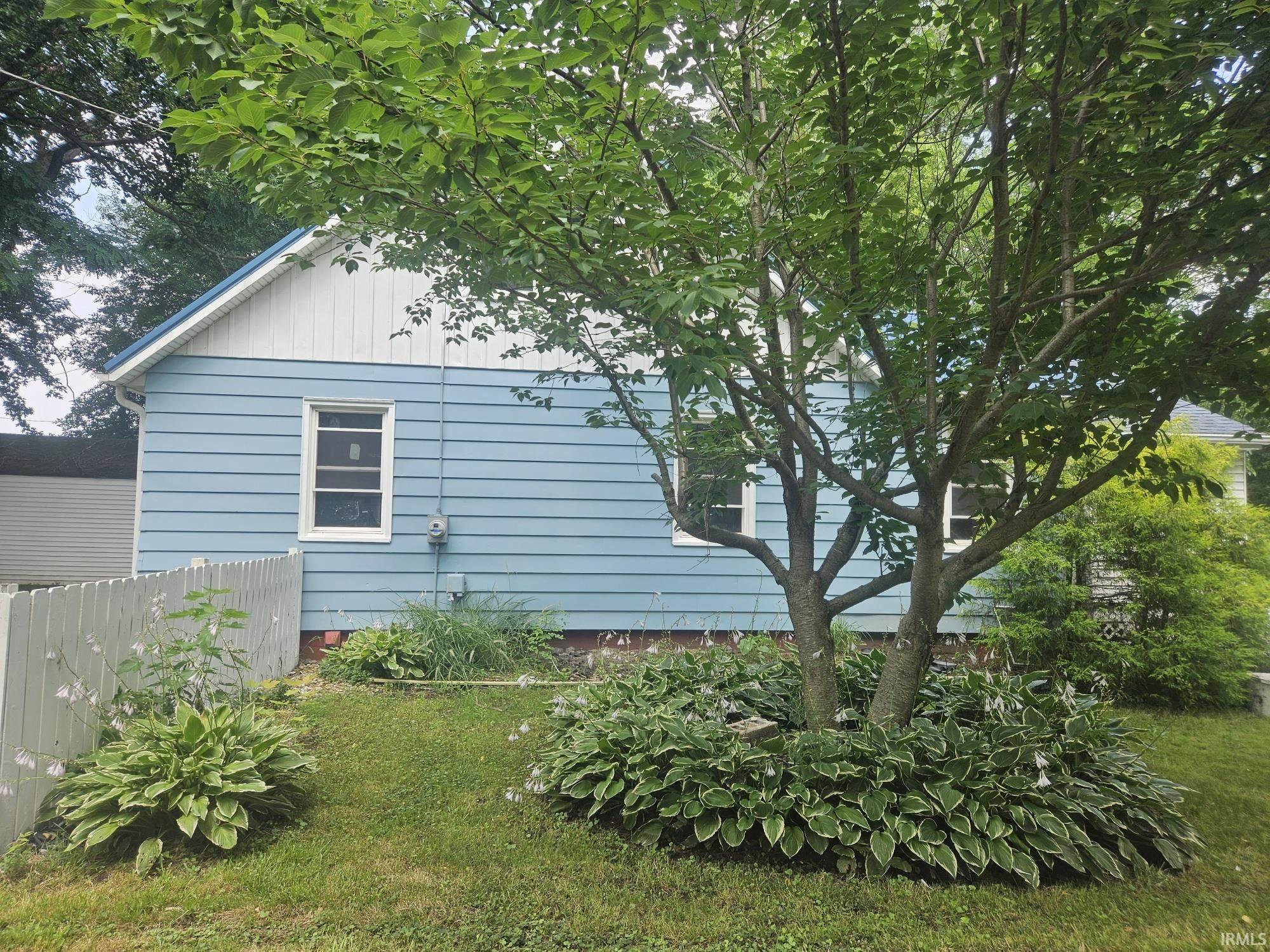 3rd image of 8416 E Lindstrom Ln, New Carlisle, IN 46552 | MLS# 202629492