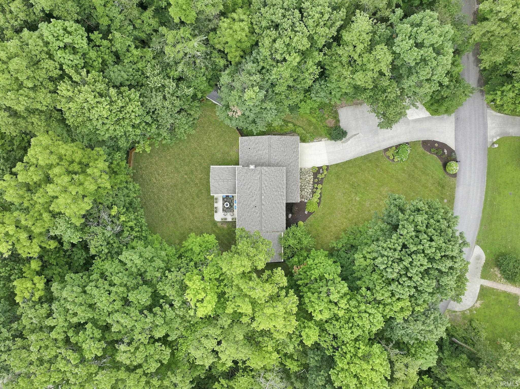 Photo 2 of 9904 Circlewood Drive